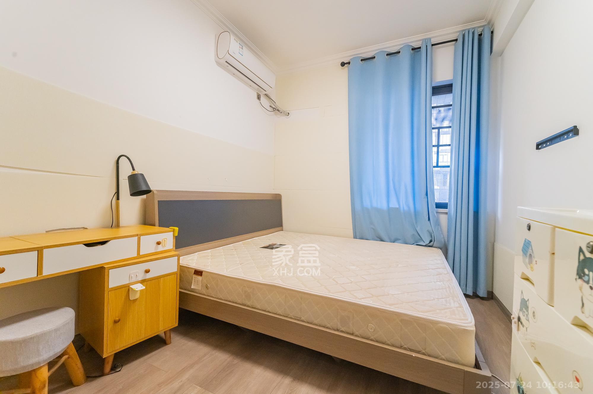 恒基凯旋门三期  3室2厅2卫    2700.0元/月 恒基凯旋门三期  3室2厅2卫    2700.0元/月室内图