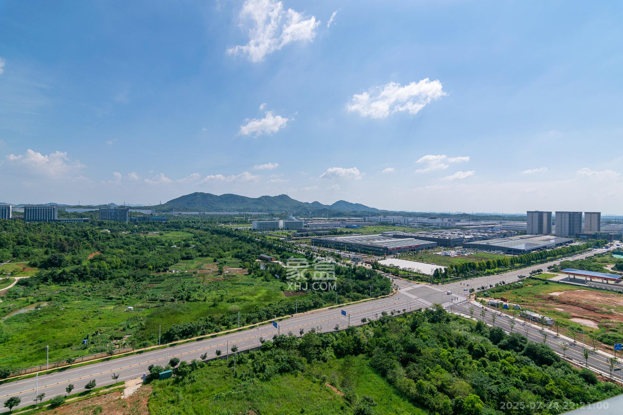 望达智造小镇望云湖  4室2厅2卫    66.0万其他