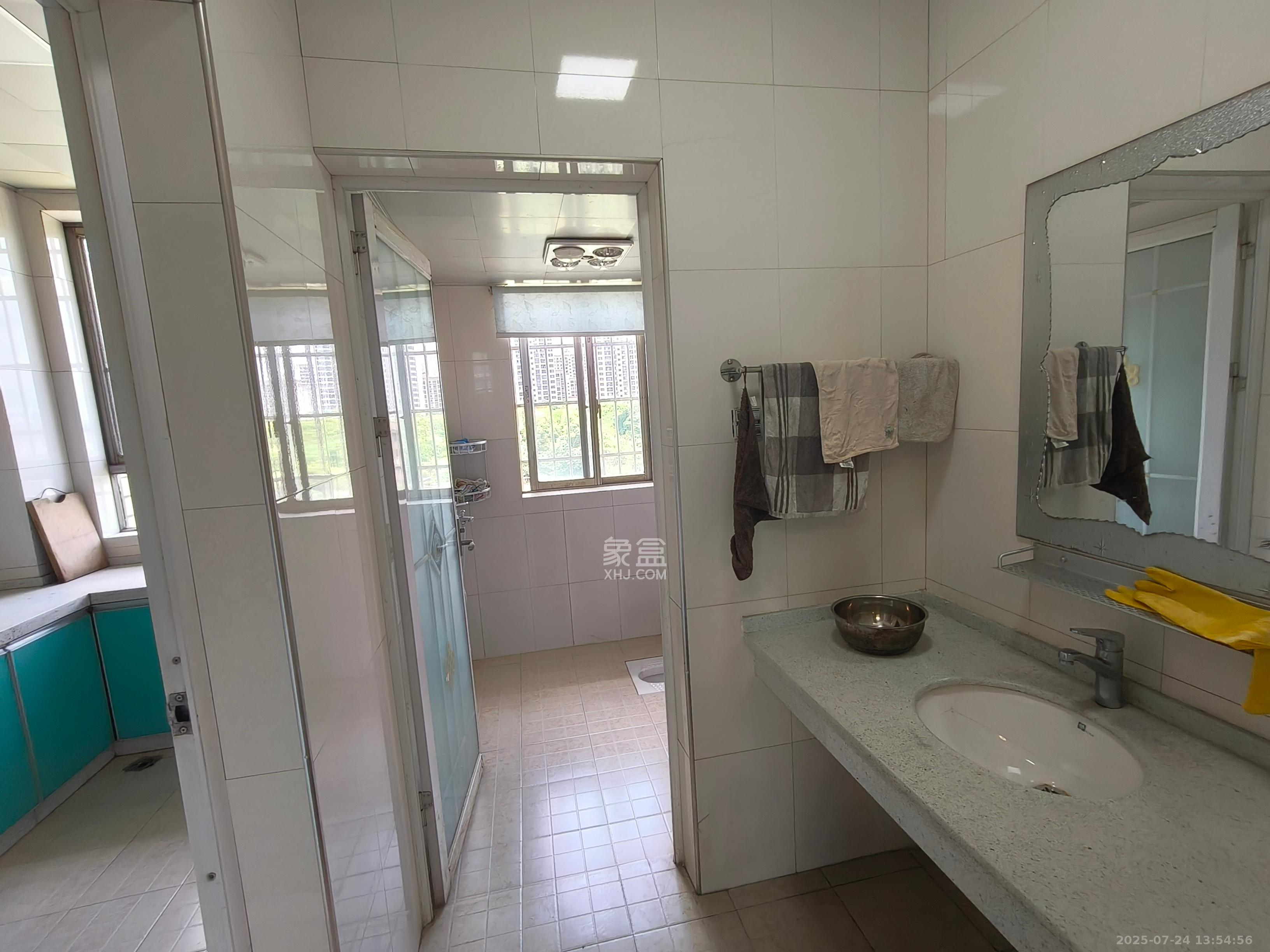 荷叶小区 2室1厅1卫 900.0元/月 荷叶小区 2室1厅1卫 900.0元/月室内图