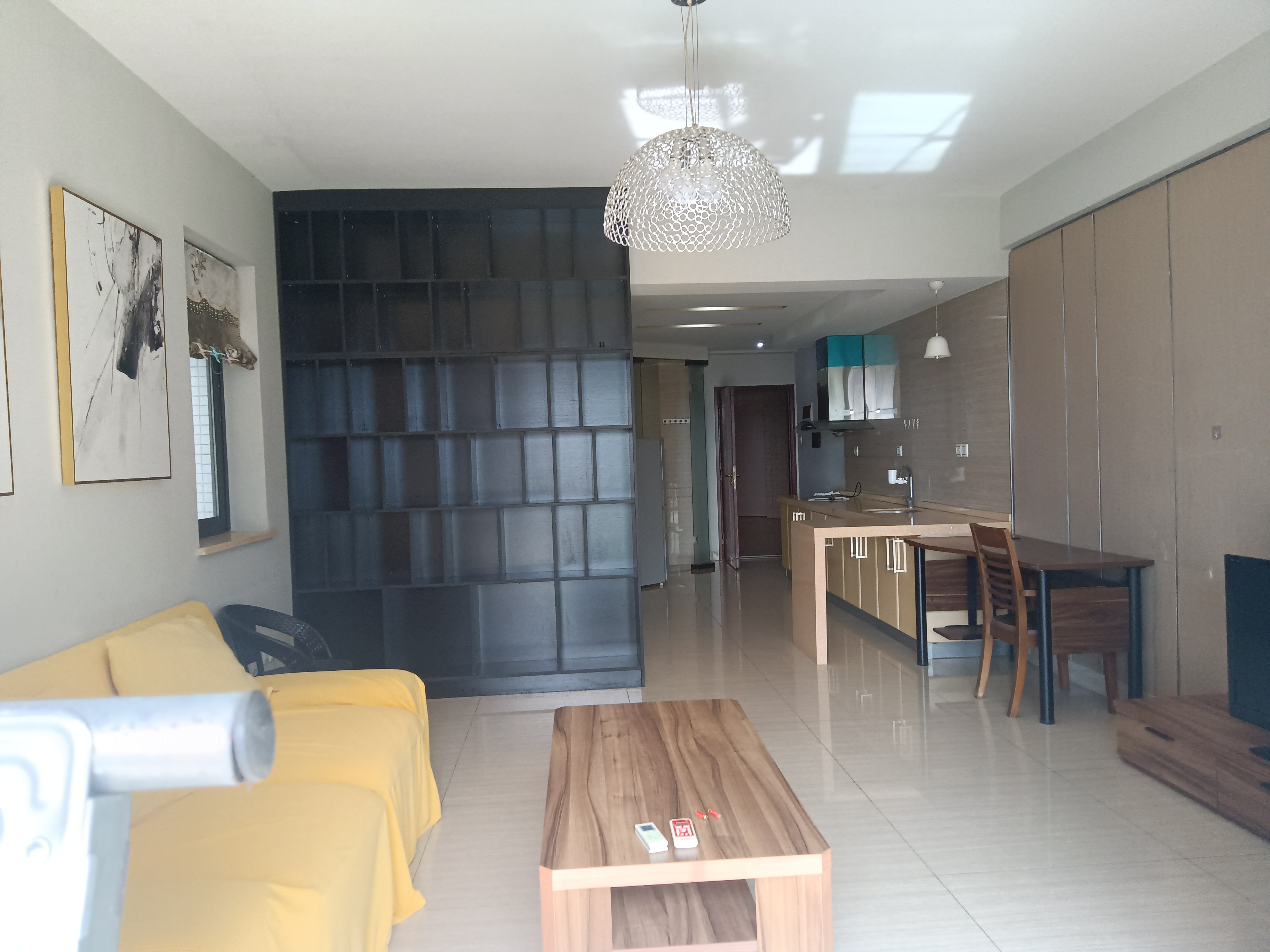 宝华海景 1室1厅1卫 2700.0元/月 宝华海景 1室1厅1卫 2700.0元/月室内图