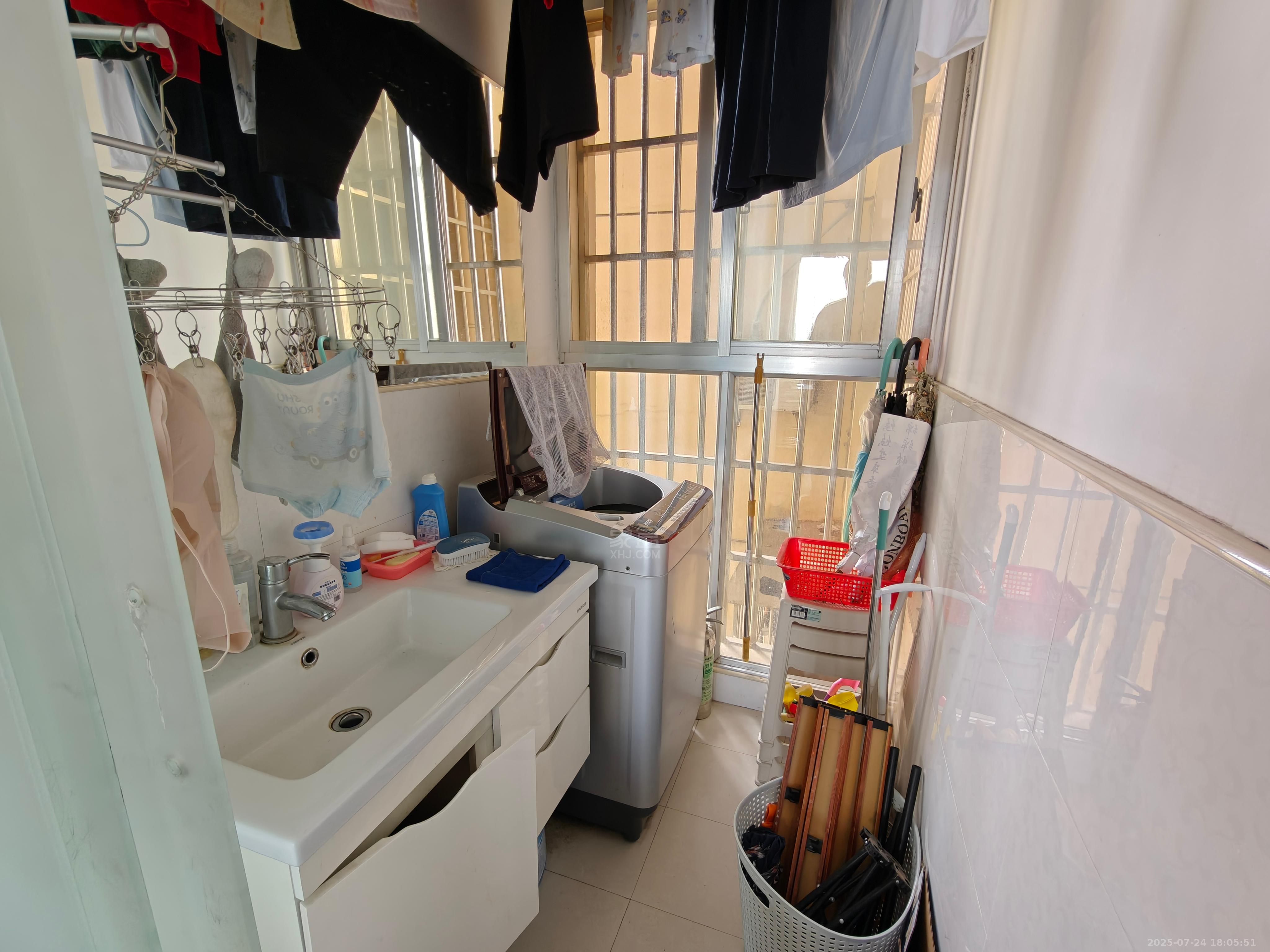 佳兆业金域天下三期 3室2厅1卫 1800.0元/月 佳兆业金域天下三期 3室2厅1卫 1800.0元/月室内图