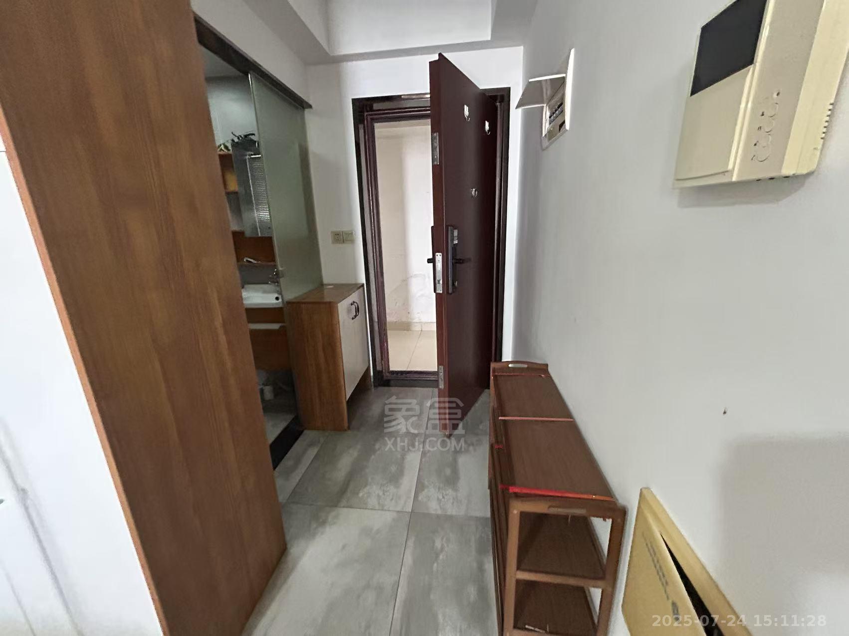 中建御山和苑 1室1厅1卫 1100.0元/月 中建御山和苑 1室1厅1卫 1100.0元/月室内图