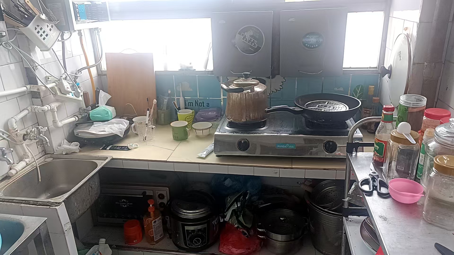 公园社区(青山小区)  1室0厅0卫    14.8万 公园社区(青山小区)  1室0厅0卫    14.8万客厅