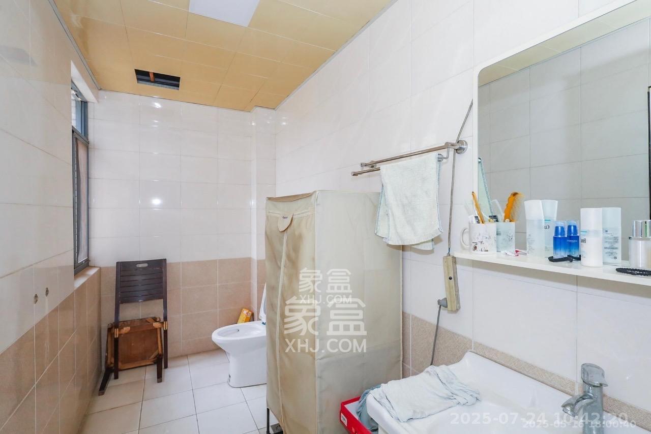 枫林绿洲 5室2厅3卫 2600.0元/月 枫林绿洲 5室2厅3卫 2600.0元/月室内图