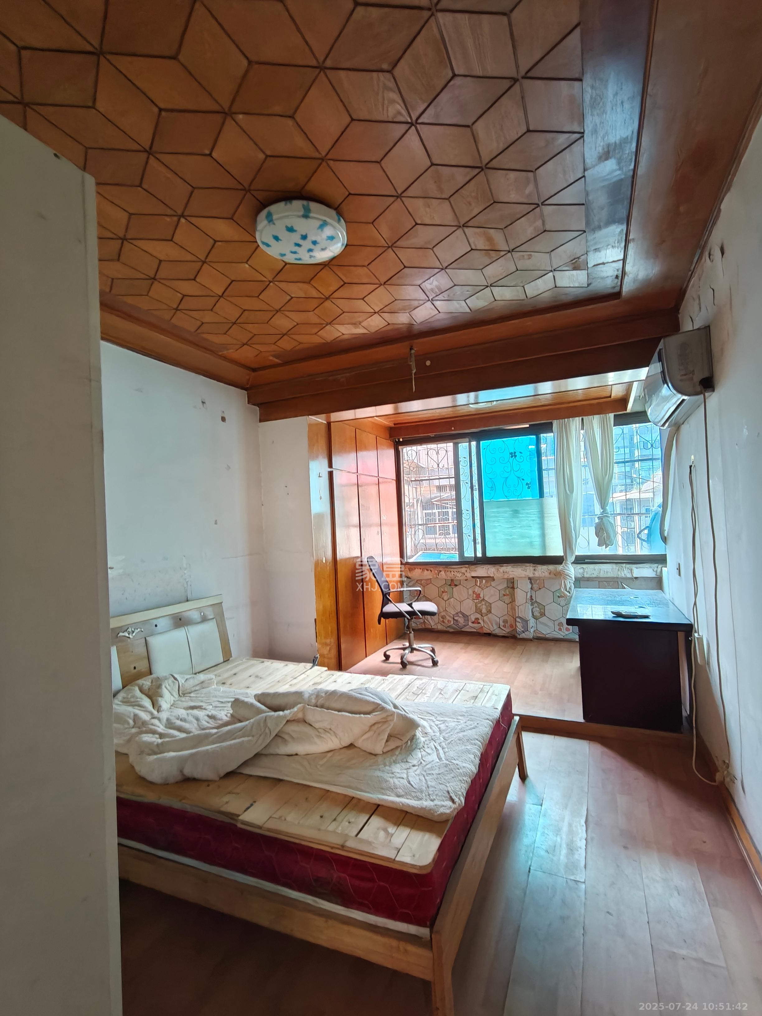 向韶村 2室1厅1卫 1500.0元/月 向韶村 2室1厅1卫 1500.0元/月室内图