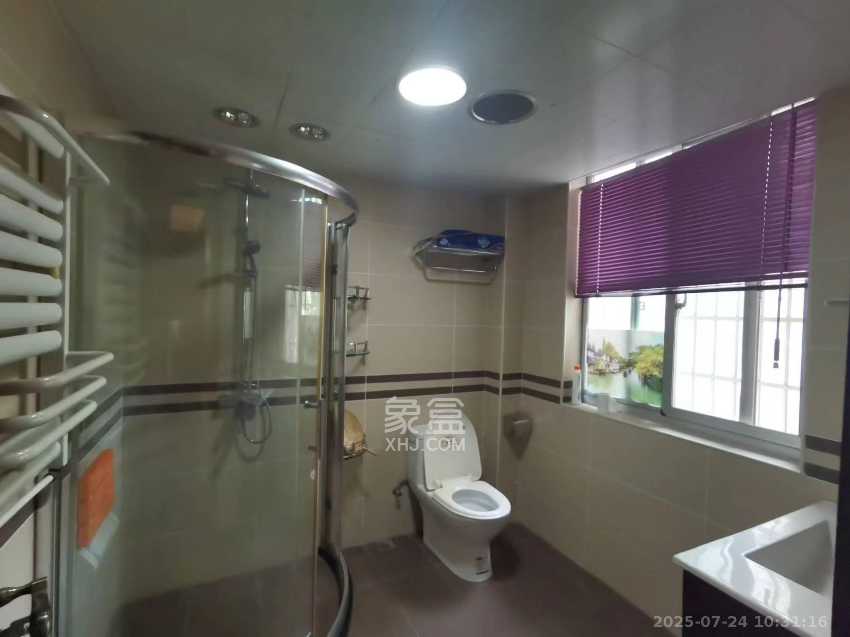 九峰小区(一二三四区) 4室2厅2卫 4100.0元/月 九峰小区(一二三四区) 4室2厅2卫 4100.0元/月室内图