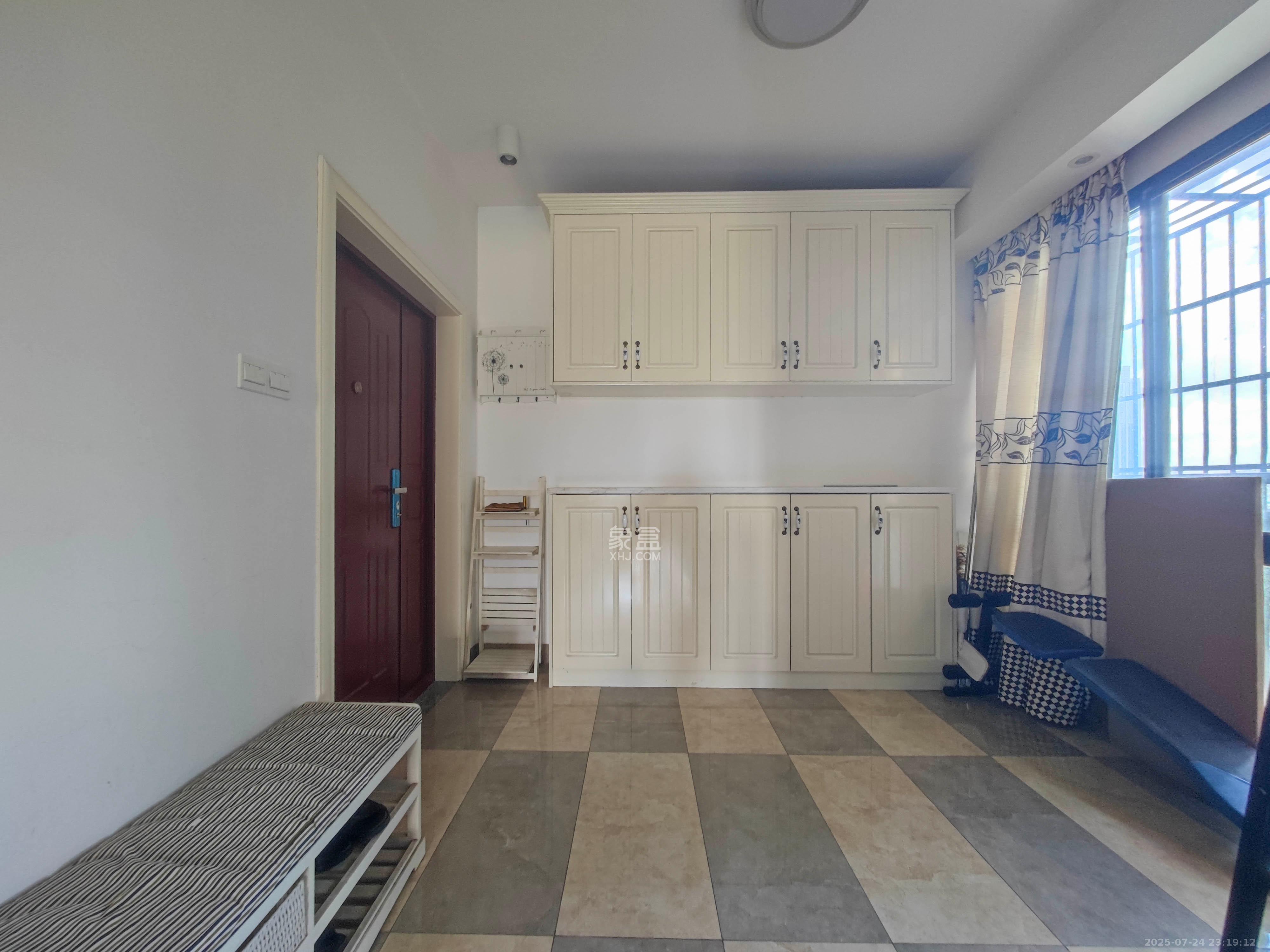 水岸天际(一期、二期) 4室2厅2卫 109.0万 水岸天际(一期、二期) 4室2厅2卫 109.0万阳台