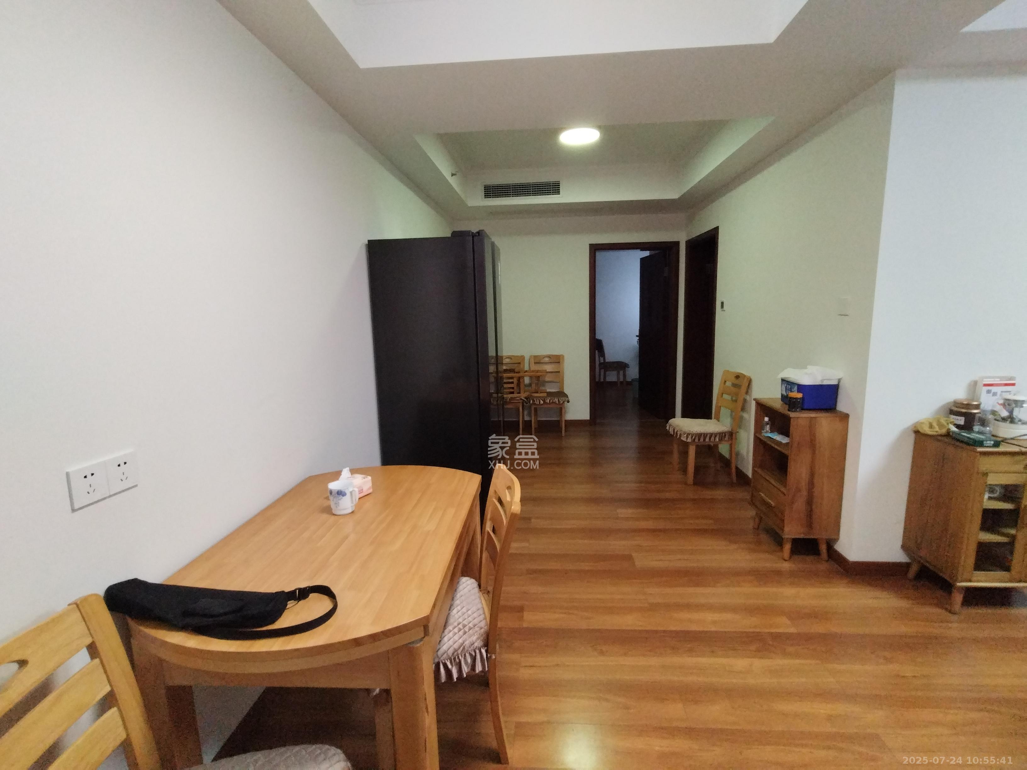 梅溪湖金茂湾  3室2厅2卫    3000.0元/月 梅溪湖金茂湾  3室2厅2卫    3000.0元/月室内图