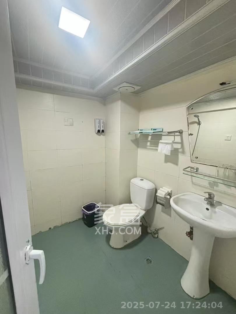 宏景名厦 3室1厅2卫 3800.0元/月 宏景名厦 3室1厅2卫 3800.0元/月室内图