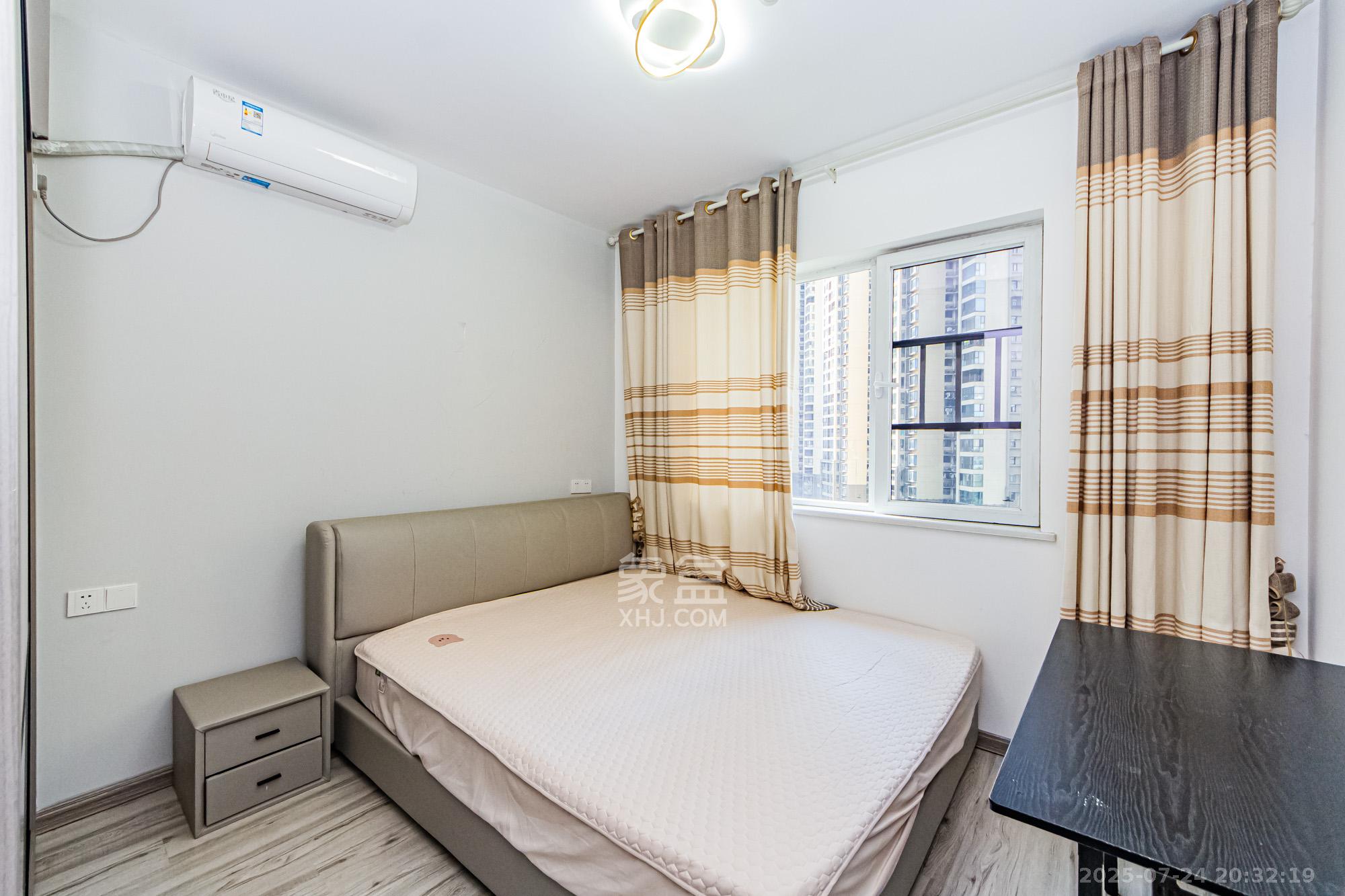 北辰三角洲C3区  5室2厅2卫    320.0万 北辰三角洲C3区  5室2厅2卫    320.0万卧室