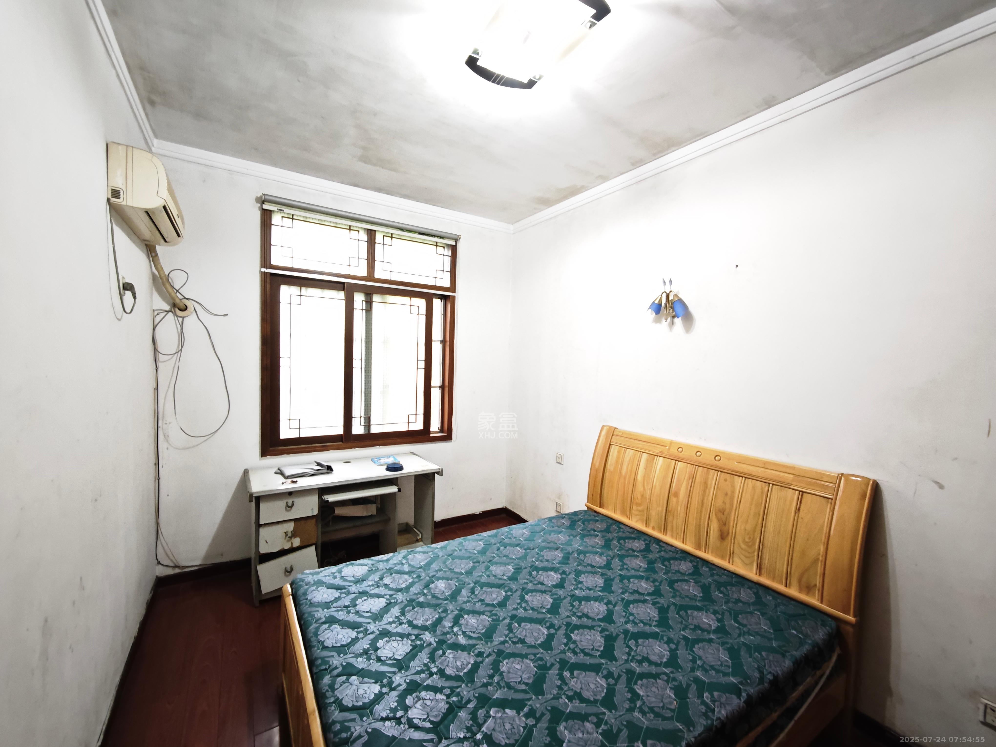 山水人家一二期 3室2厅2卫 2000.0元/月 山水人家一二期 3室2厅2卫 2000.0元/月室内图