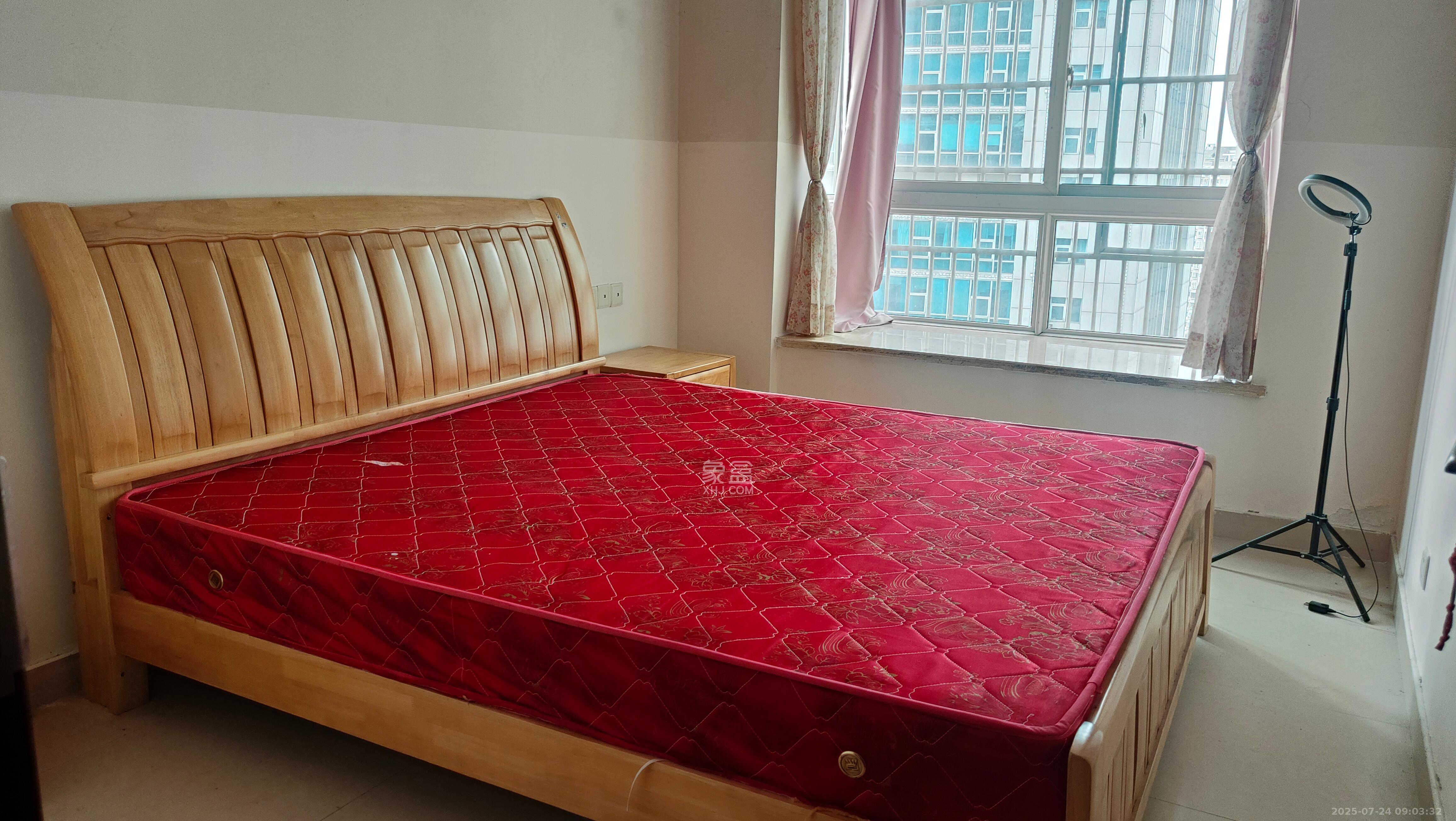 开源鑫景  2室1厅1卫   1600.00元/月室内图