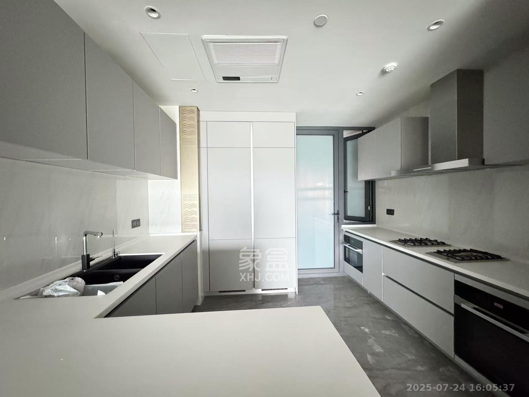 润和滨江湾 3室2厅3卫 26000.0元/月 润和滨江湾 3室2厅3卫 26000.0元/月室内图