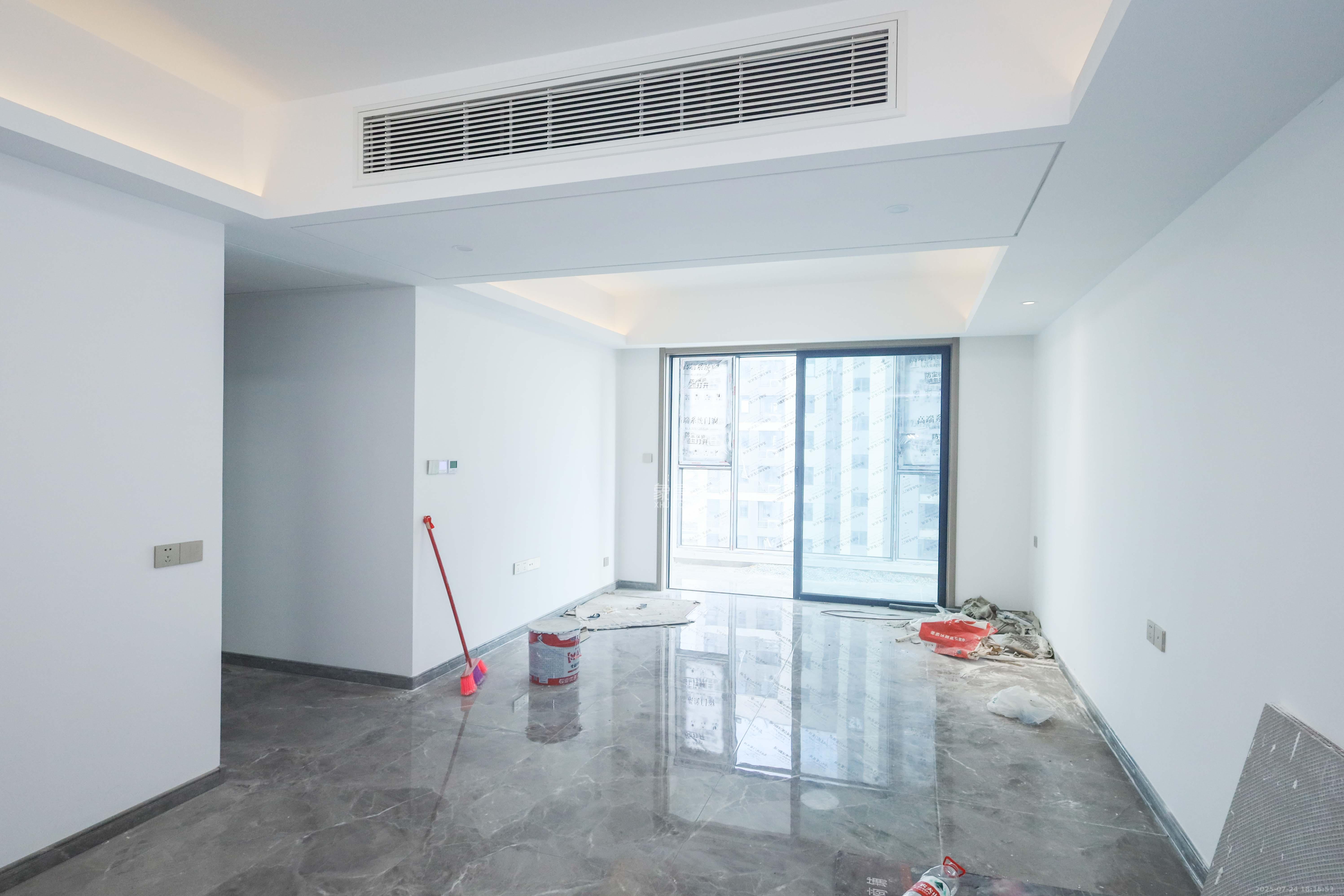 梅溪枫林  3室1厅1卫    108.0万 梅溪枫林  3室1厅1卫    108.0万客厅