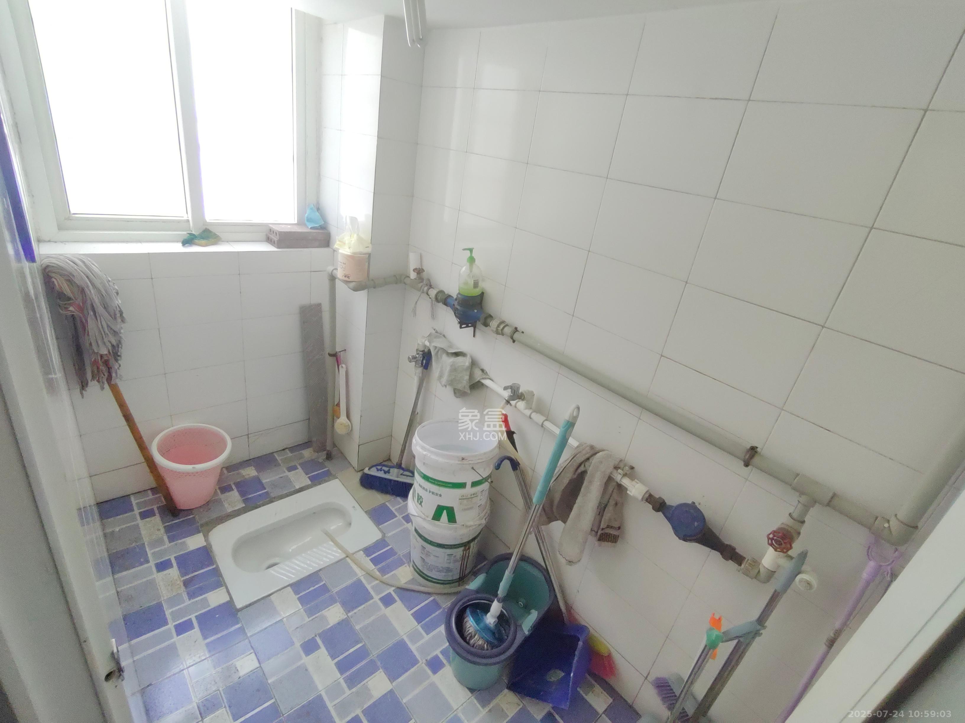 开源鑫阁   61.88㎡     1500.00元/月室内图