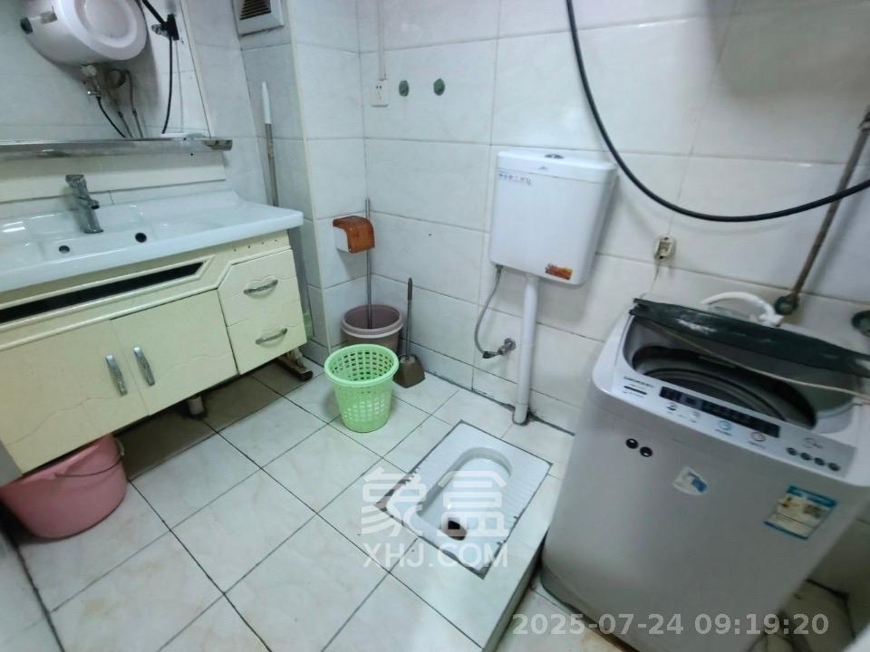 融圣国际  3室1厅1卫    2100.0元/月室内图