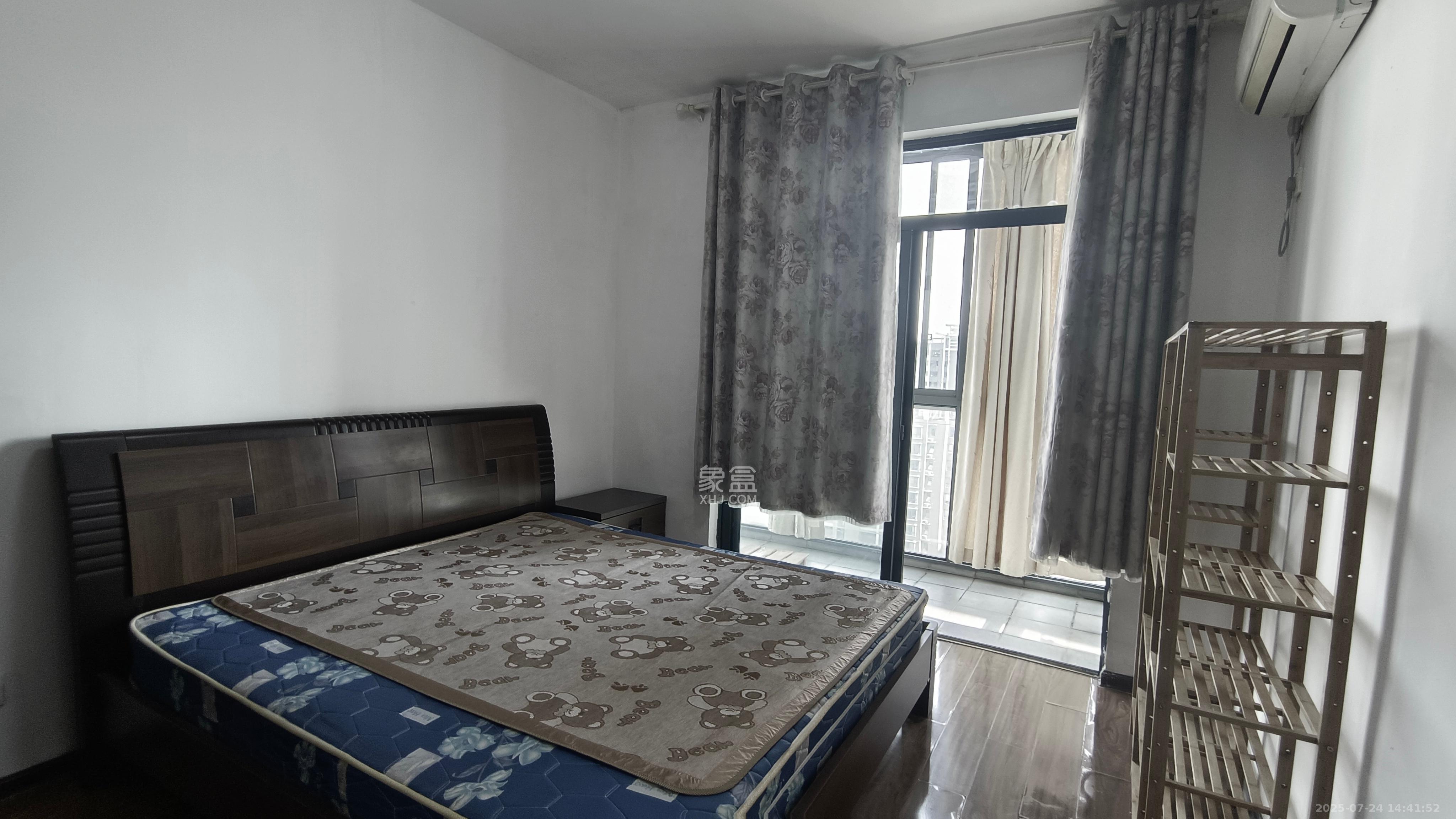 湘江世纪城贯江苑 3室2厅2卫 2300.0元/月 湘江世纪城贯江苑 3室2厅2卫 2300.0元/月室内图