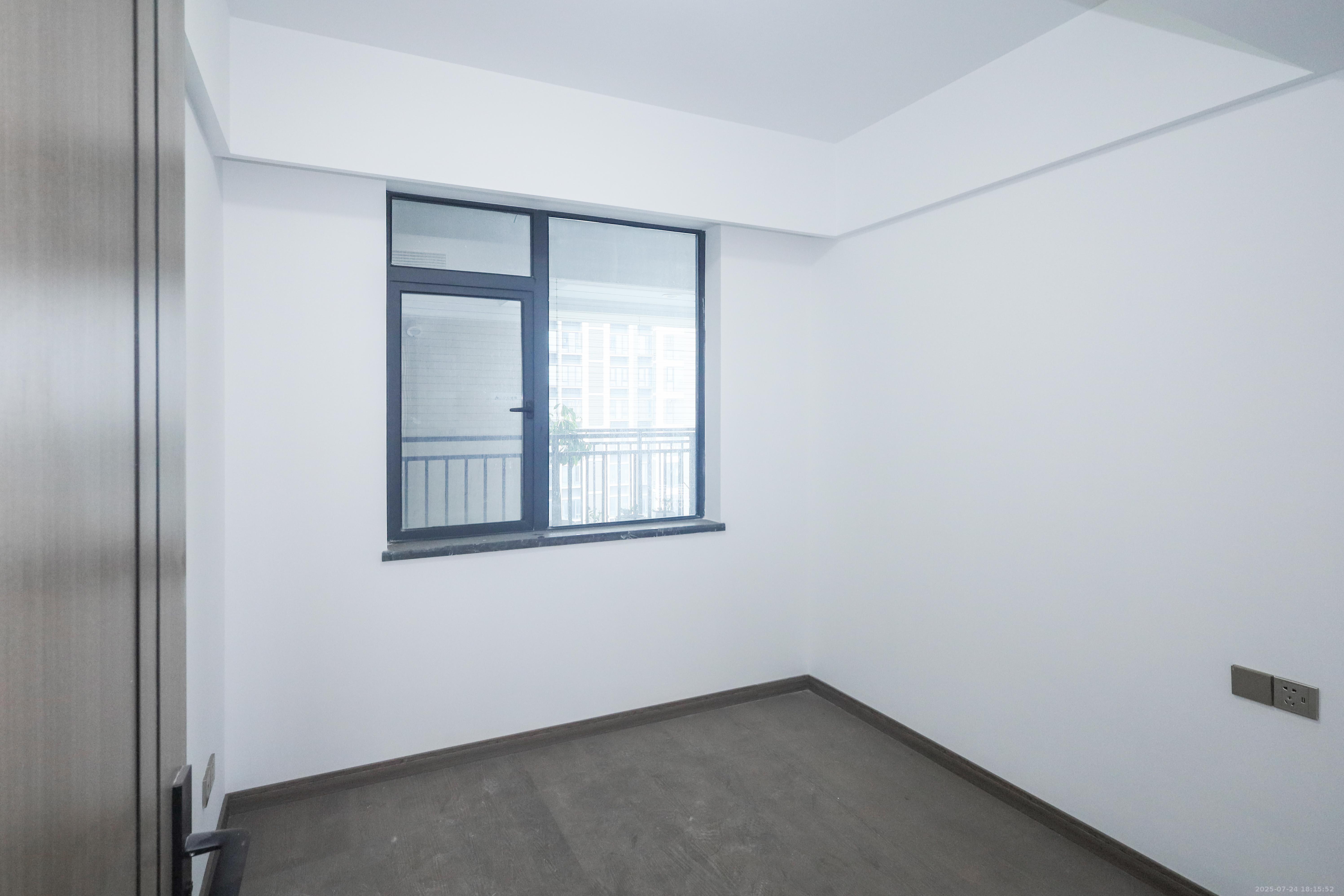 梅溪枫林  3室1厅1卫    108.0万 梅溪枫林  3室1厅1卫    108.0万卧室