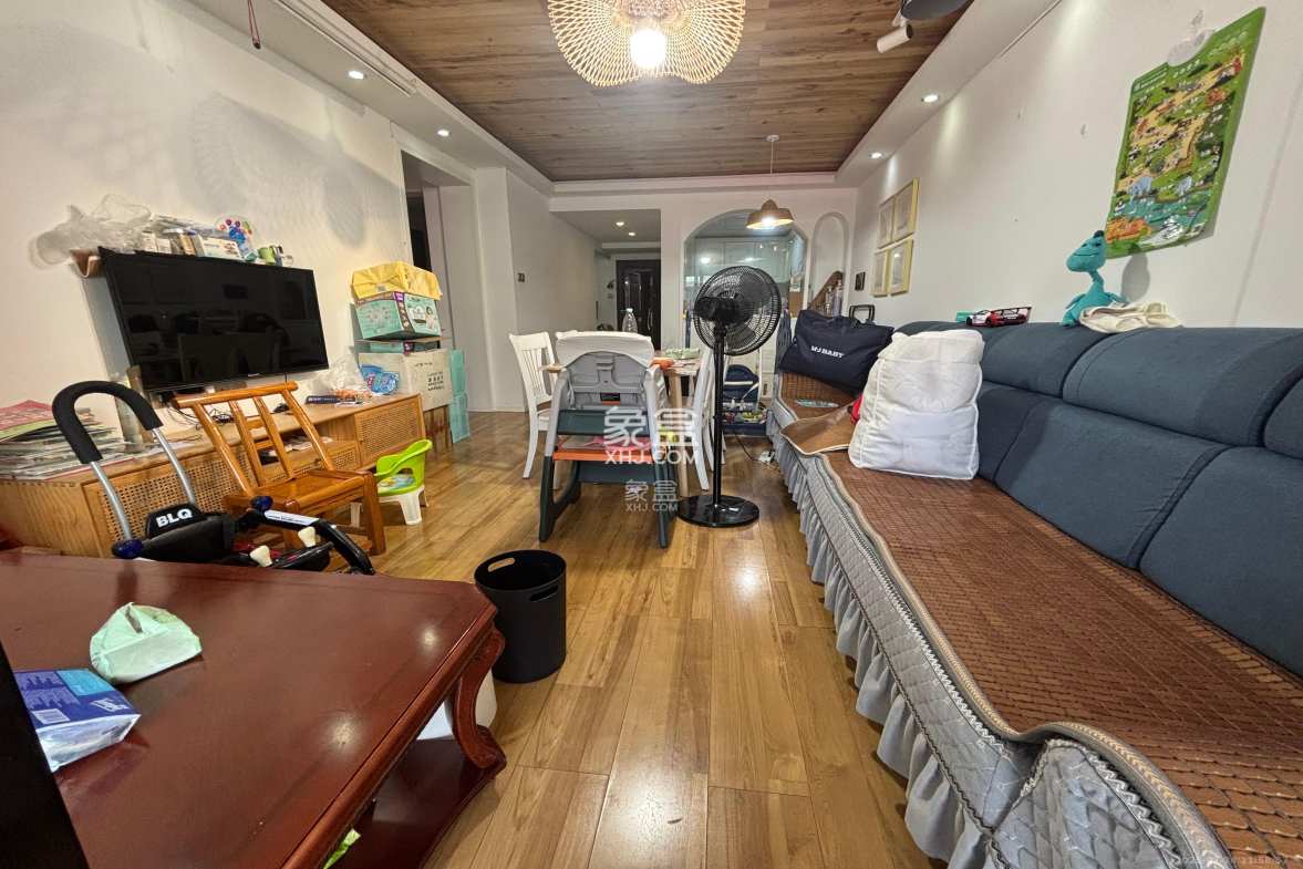 铂宫  3室2厅1卫    3900.0元/月 铂宫  3室2厅1卫    3900.0元/月室内图