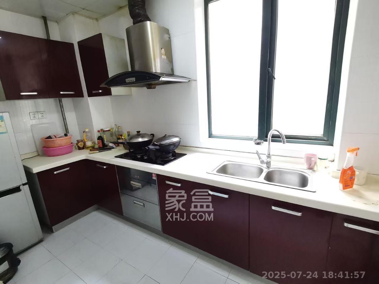 大为时代家园  2室1厅1卫    1700.0元/月 大为时代家园  2室1厅1卫    1700.0元/月室内图