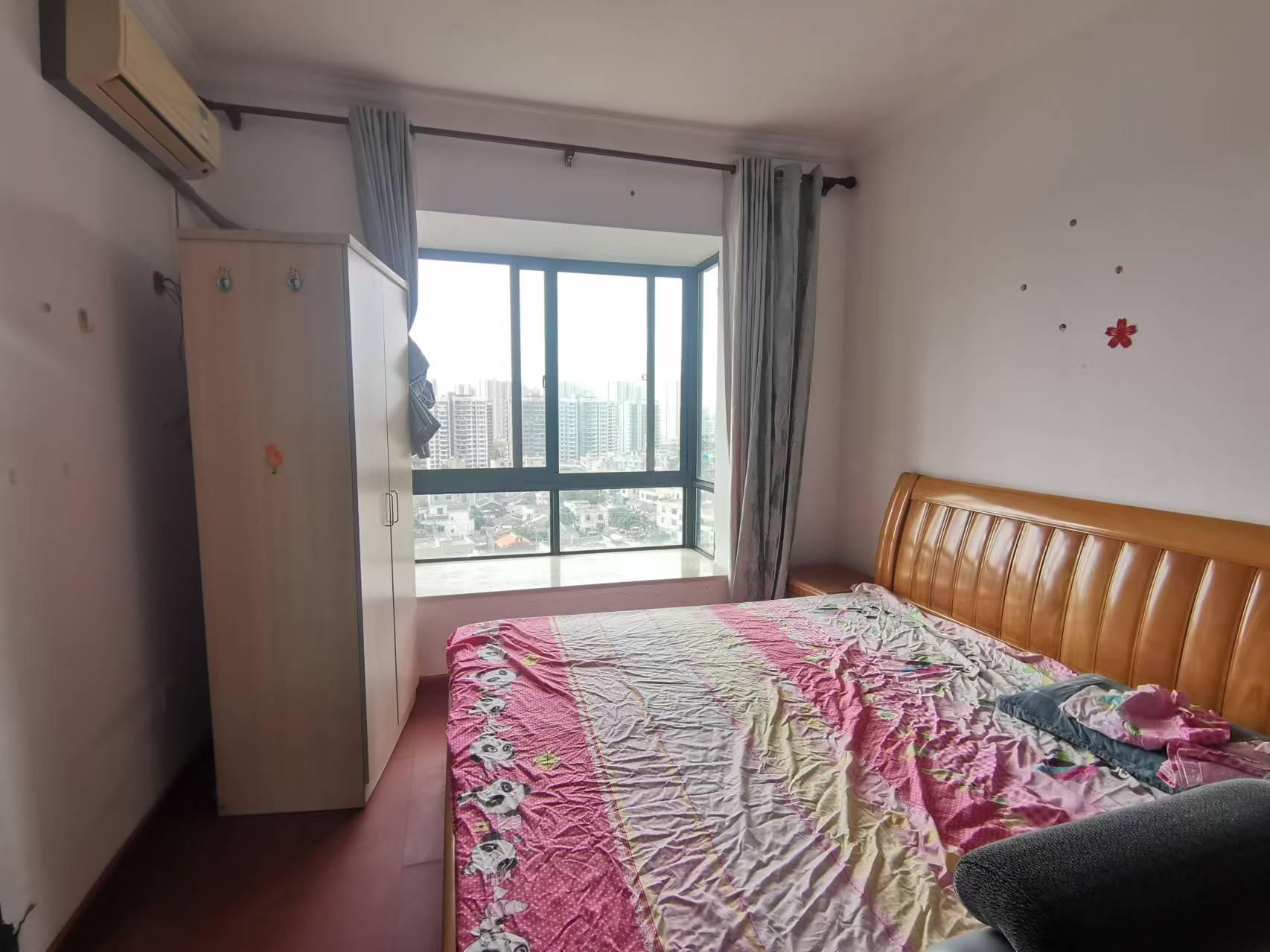 南海佳园 1室1厅1卫 1400.0元/月 南海佳园 1室1厅1卫 1400.0元/月室内图