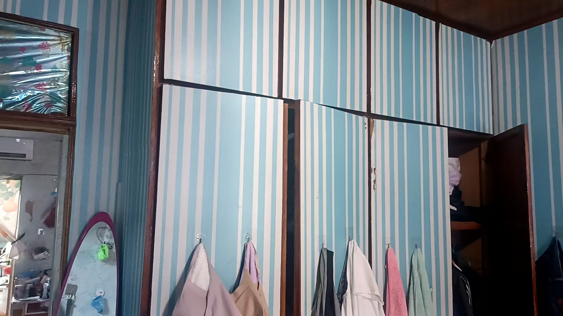 公园社区(青山小区)  1室0厅0卫    14.8万 公园社区(青山小区)  1室0厅0卫    14.8万客厅