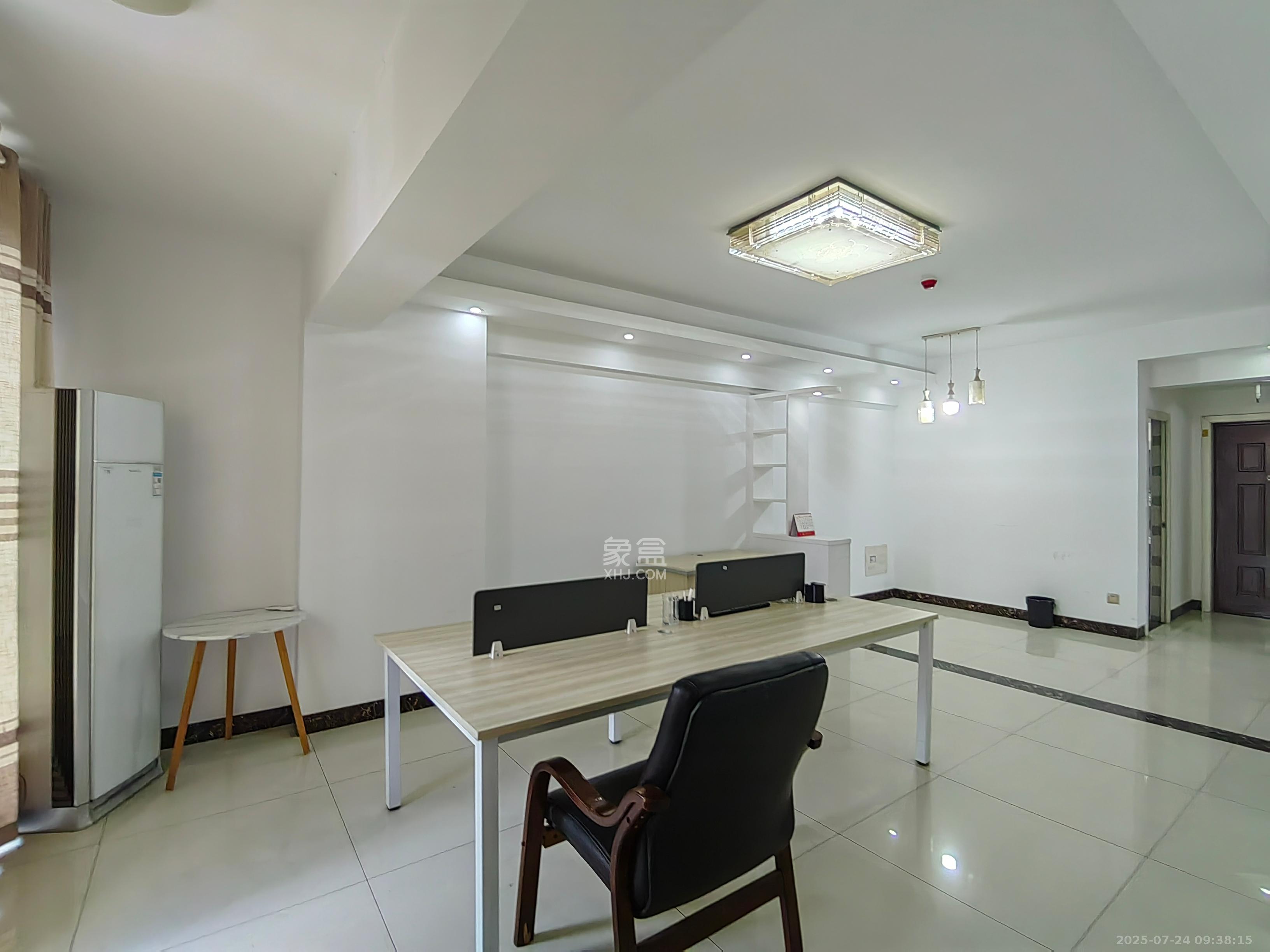 步行街大厦 2室2厅1卫 2300.0元/月 步行街大厦 2室2厅1卫 2300.0元/月室内图