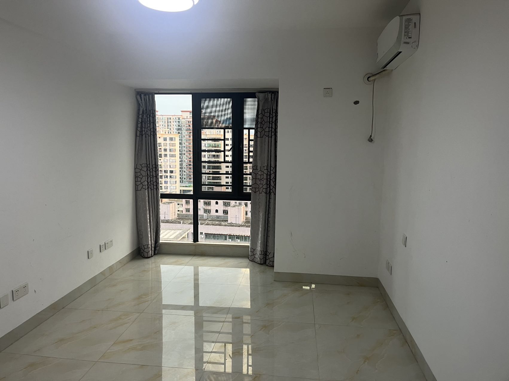 凤凰白龙新城 3室2厅2卫 142.0万 凤凰白龙新城 3室2厅2卫 142.0万室内图