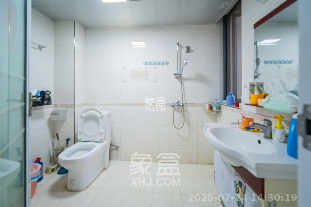 中城丽景香山园  3室2厅1卫    2600.0元/月室内图