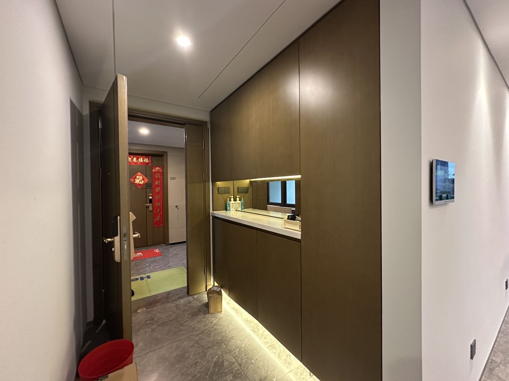 仁恒海棠公园(二期) 3室2厅2卫 398.0万 仁恒海棠公园(二期) 3室2厅2卫 398.0万客厅