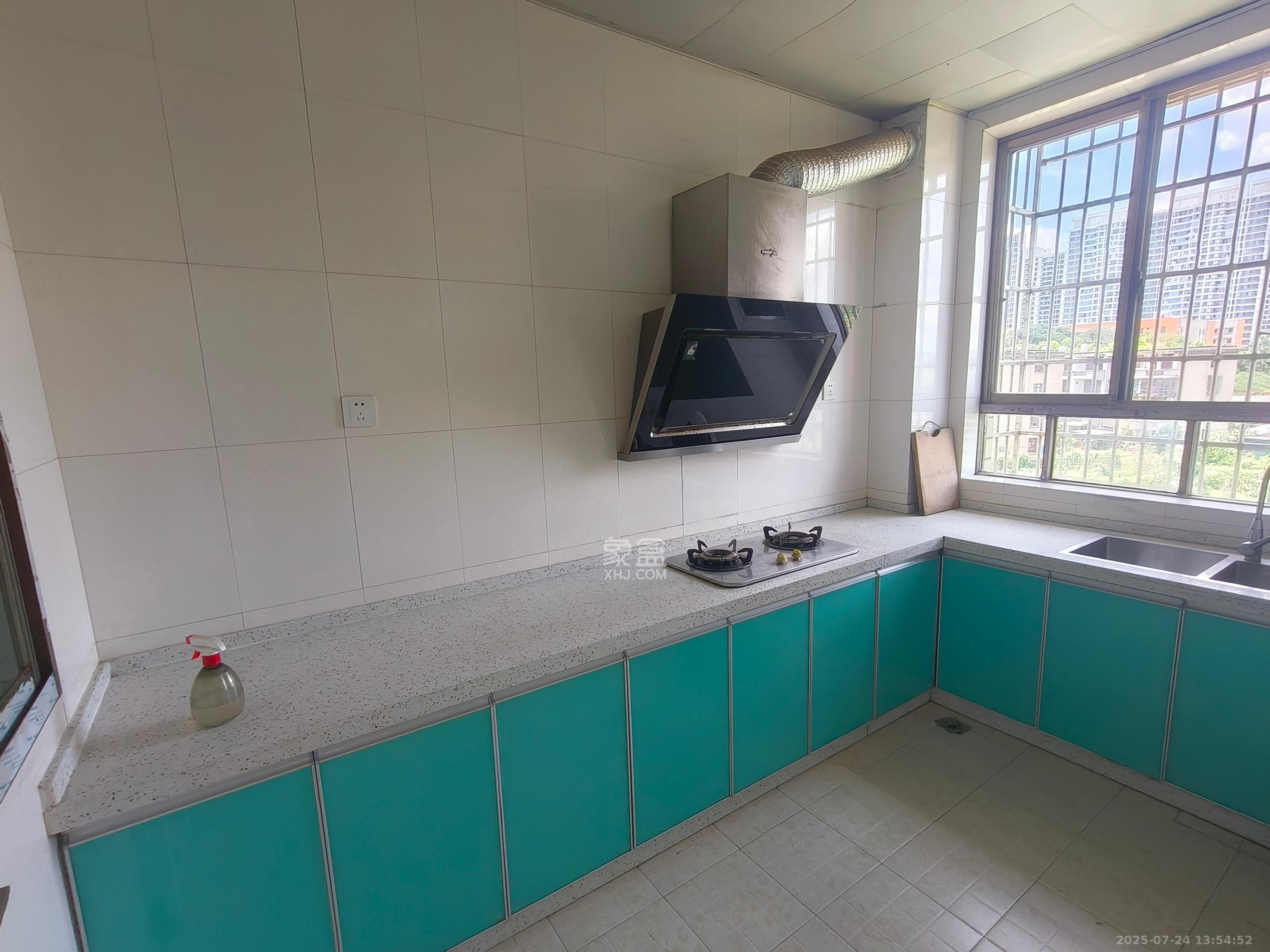 荷叶小区 2室1厅1卫 900.0元/月 荷叶小区 2室1厅1卫 900.0元/月室内图