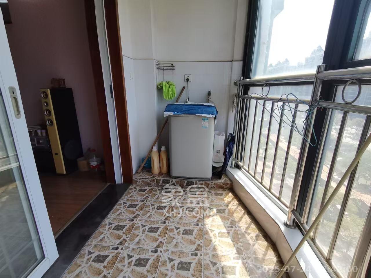 大为时代家园  2室1厅1卫    1700.0元/月 大为时代家园  2室1厅1卫    1700.0元/月室内图