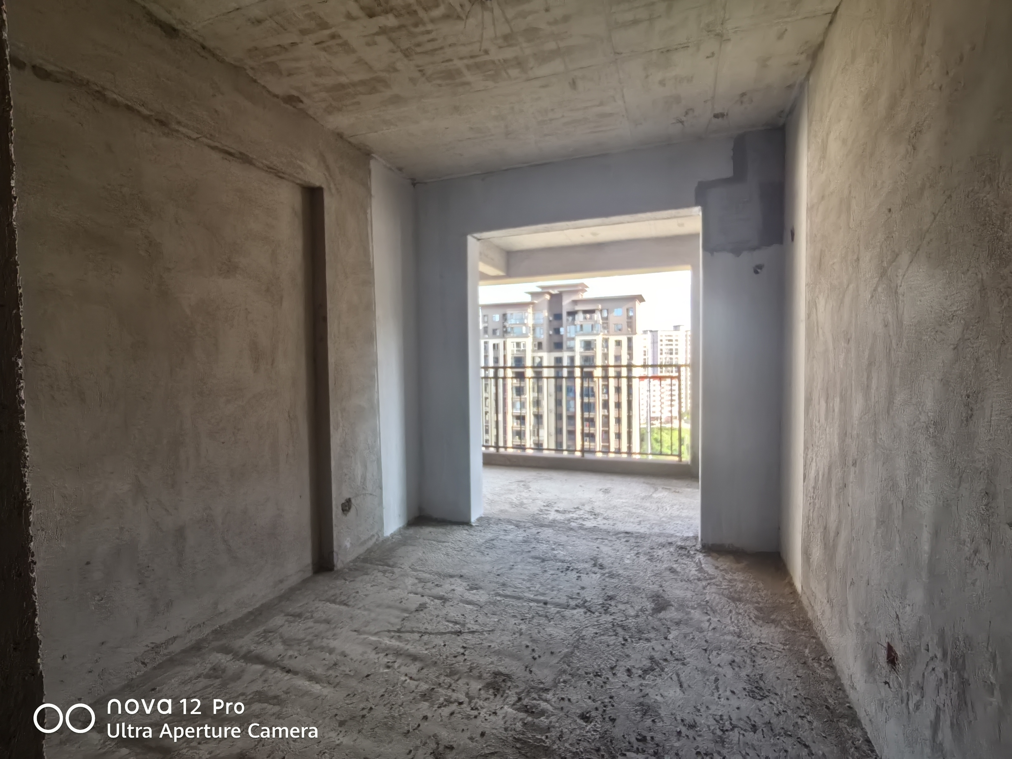 大汉龙城  5室2厅2卫    110.0万 大汉龙城  5室2厅2卫    110.0万卧室