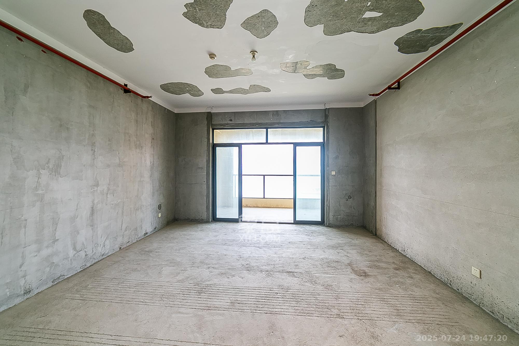 中建江山壹号  4室2厅2卫    750.0万 中建江山壹号  4室2厅2卫    750.0万客厅