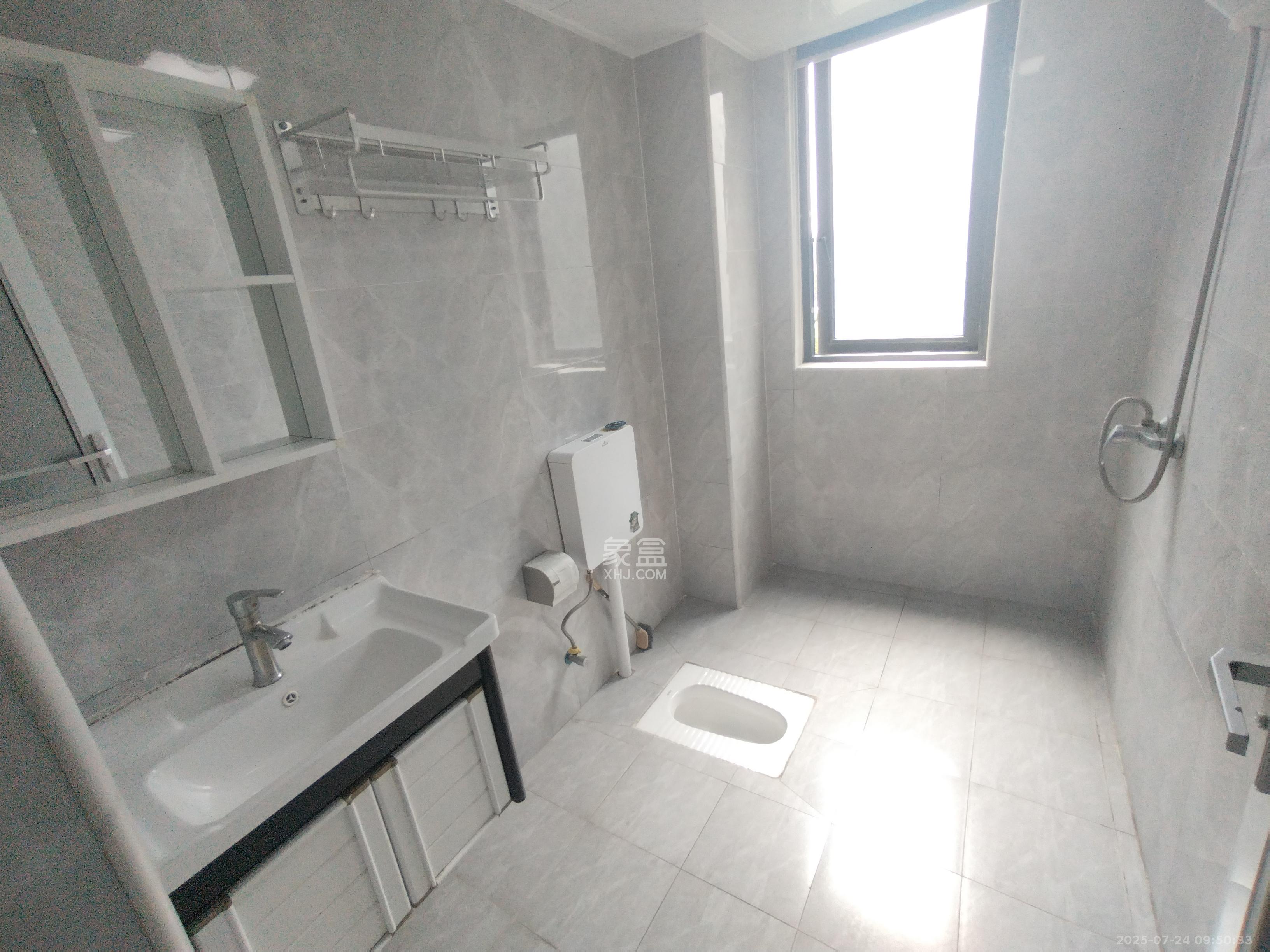 振业城三期 3室1厅2卫 3100.0元/月 振业城三期 3室1厅2卫 3100.0元/月室内图