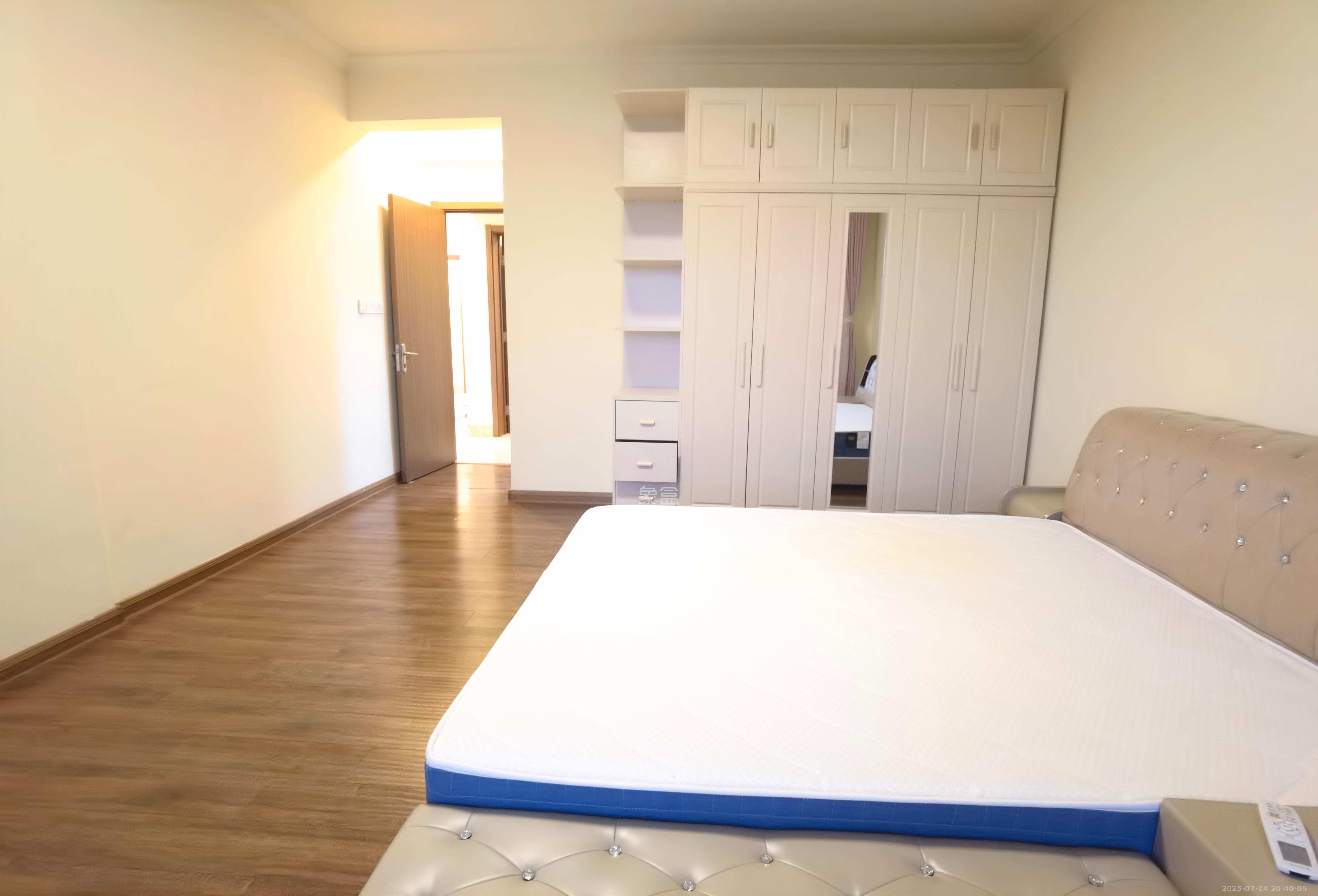 碧桂园威尼斯城  4室2厅2卫    4200.0元/月 碧桂园威尼斯城  4室2厅2卫    4200.0元/月室内图