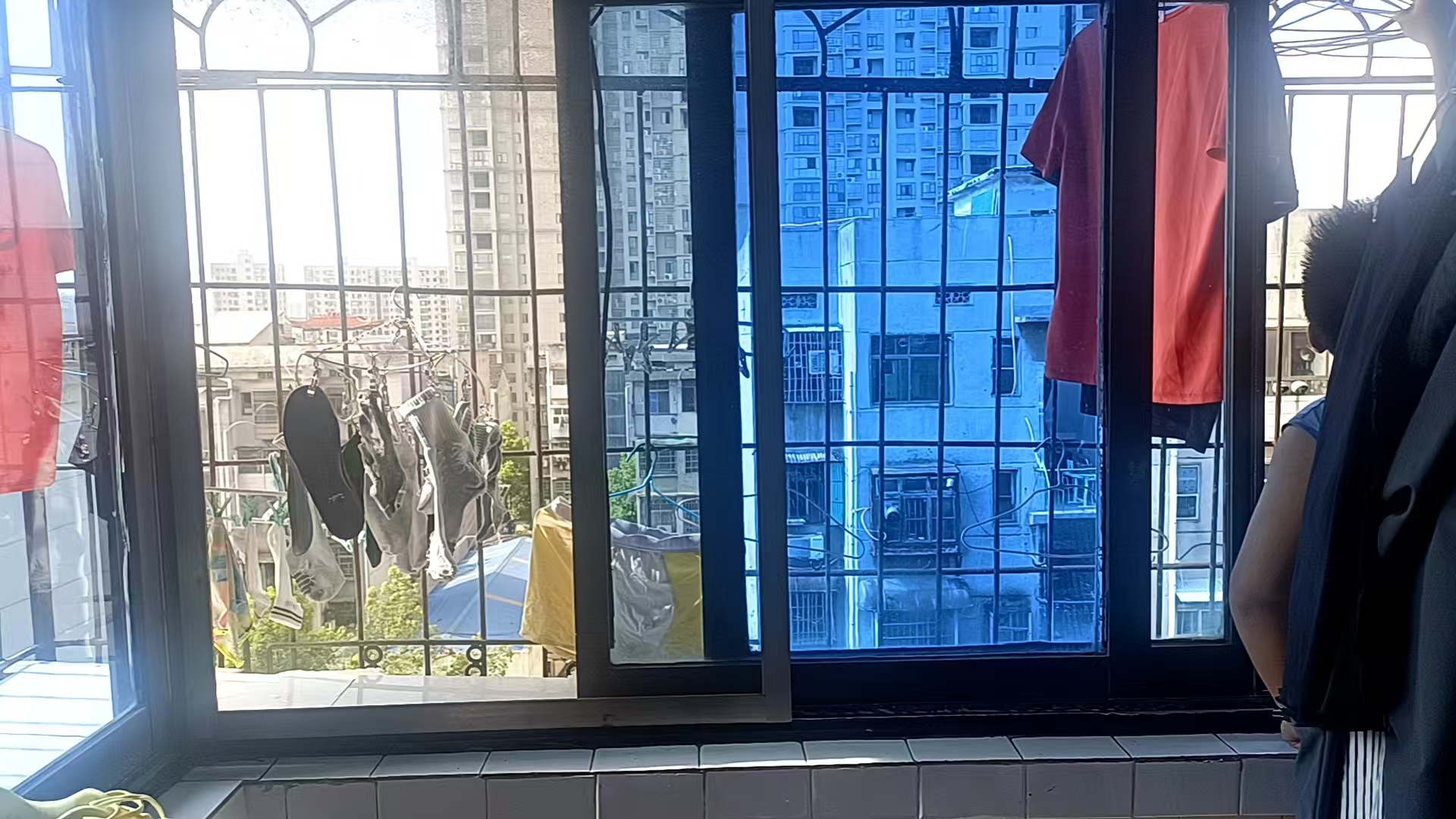 公园社区(青山小区)  1室0厅0卫    14.8万 公园社区(青山小区)  1室0厅0卫    14.8万客厅