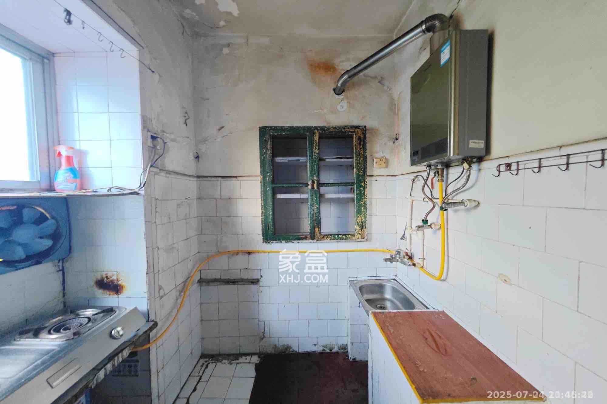 茶园坡社区(原王家冲社区) 1室0厅0卫 1400.0元/月 茶园坡社区(原王家冲社区) 1室0厅0卫 1400.0元/月室内图