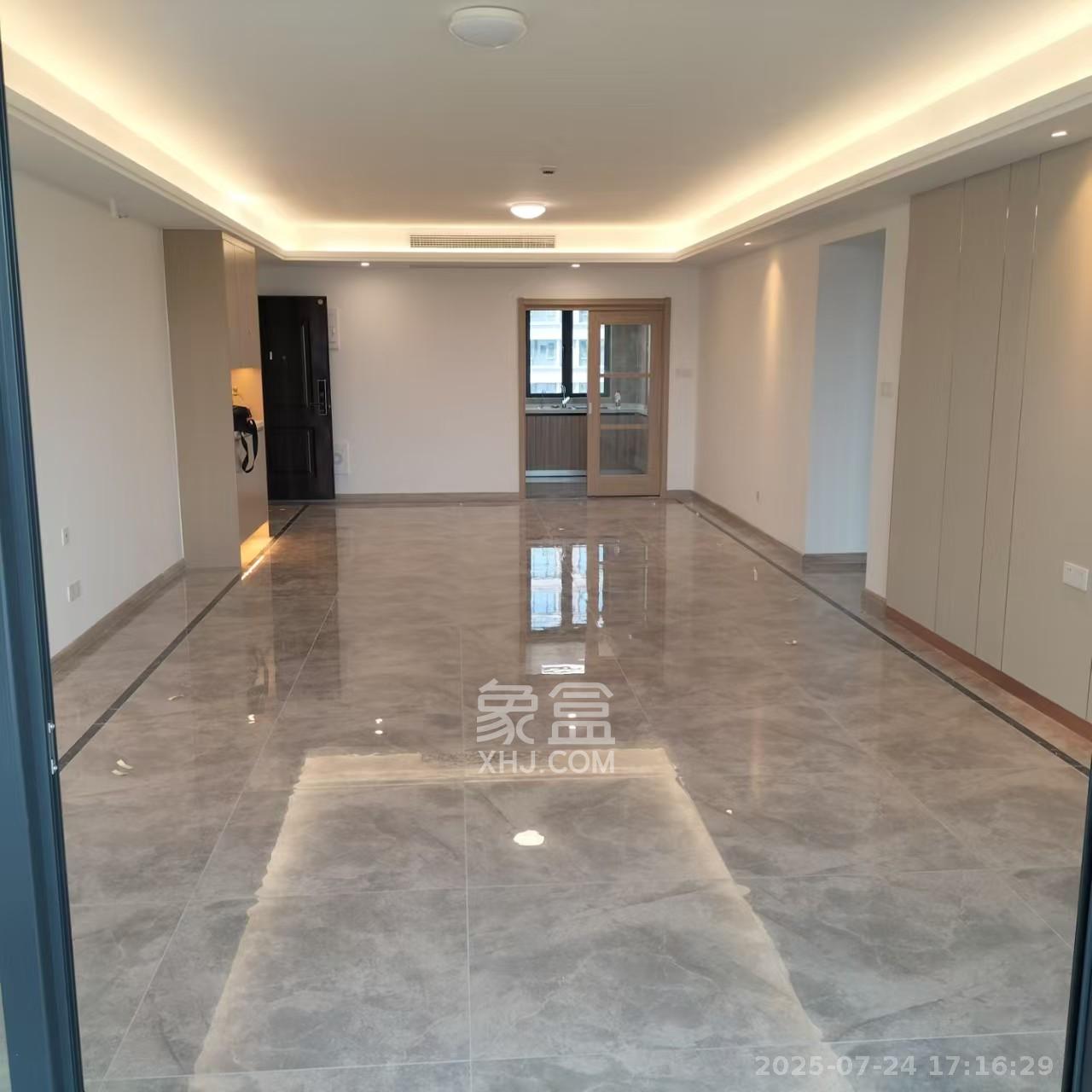 南山梅溪一方 4室2厅3卫 4500.0元/月 南山梅溪一方 4室2厅3卫 4500.0元/月室内图