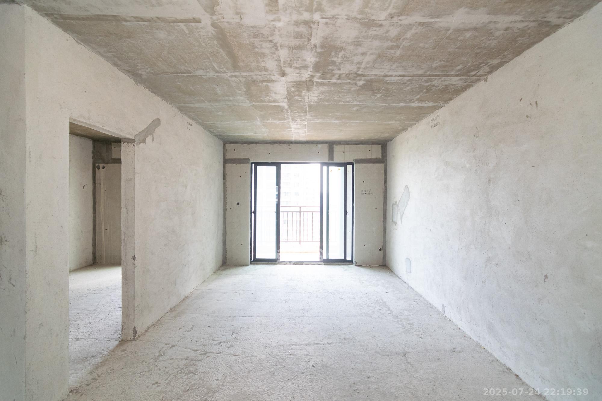 湾田望江府  4室2厅2卫    68.0万 湾田望江府  4室2厅2卫    68.0万客厅