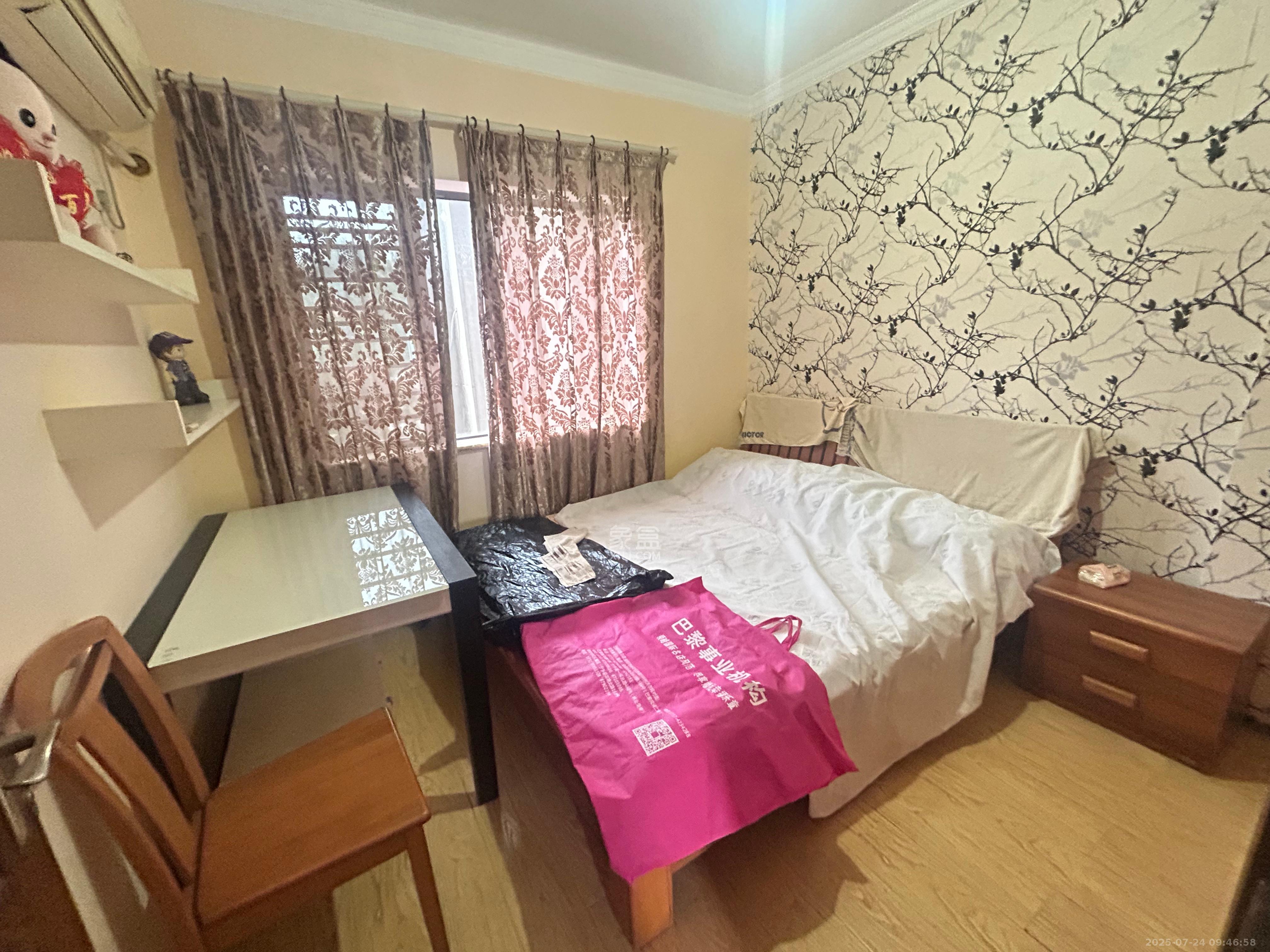 上海城小区 4室2厅2卫 2500.0元/月 上海城小区 4室2厅2卫 2500.0元/月室内图