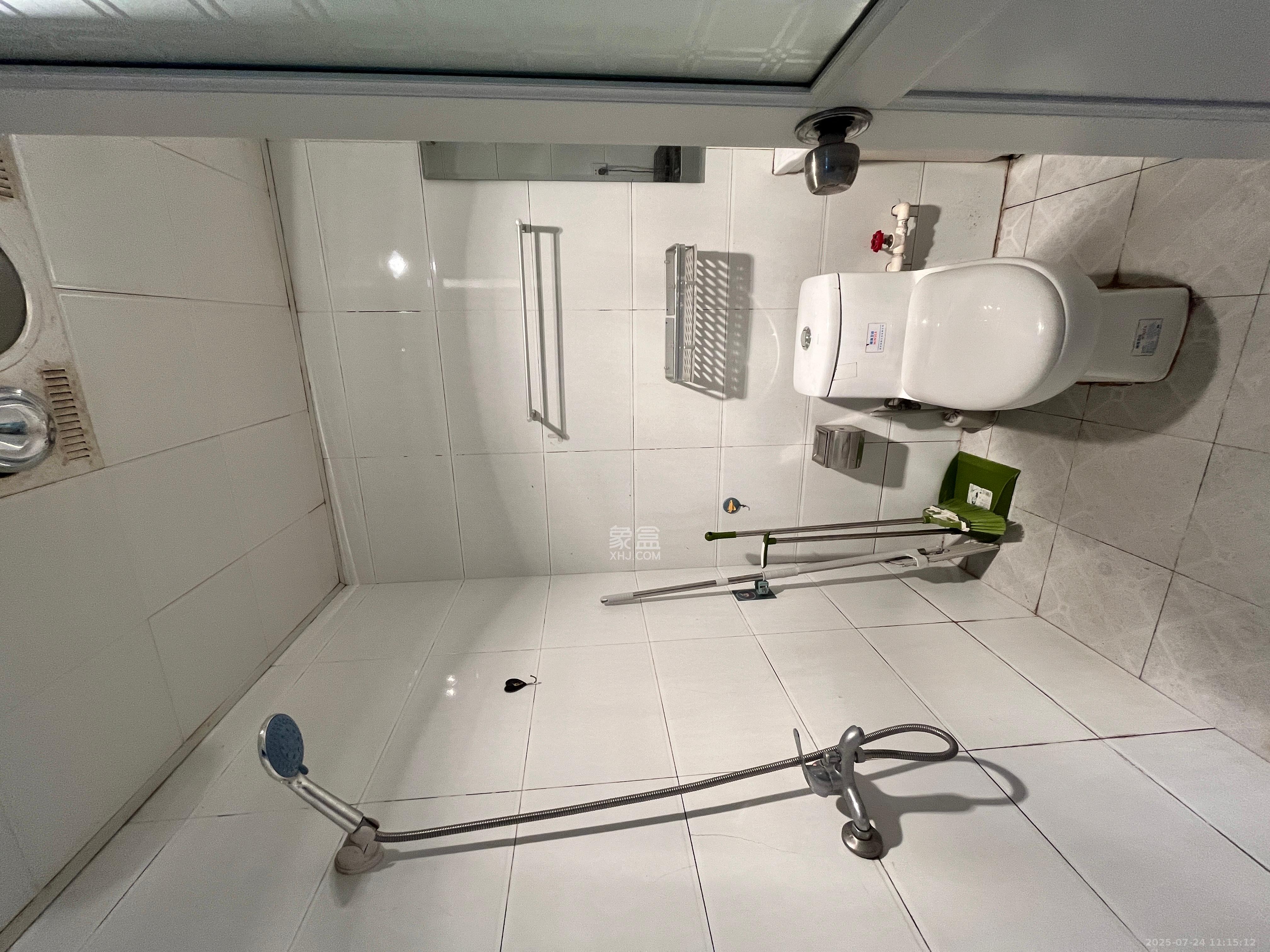 天健芙蓉盛世一期 1室1厅1卫 1650.0元/月 天健芙蓉盛世一期 1室1厅1卫 1650.0元/月室内图