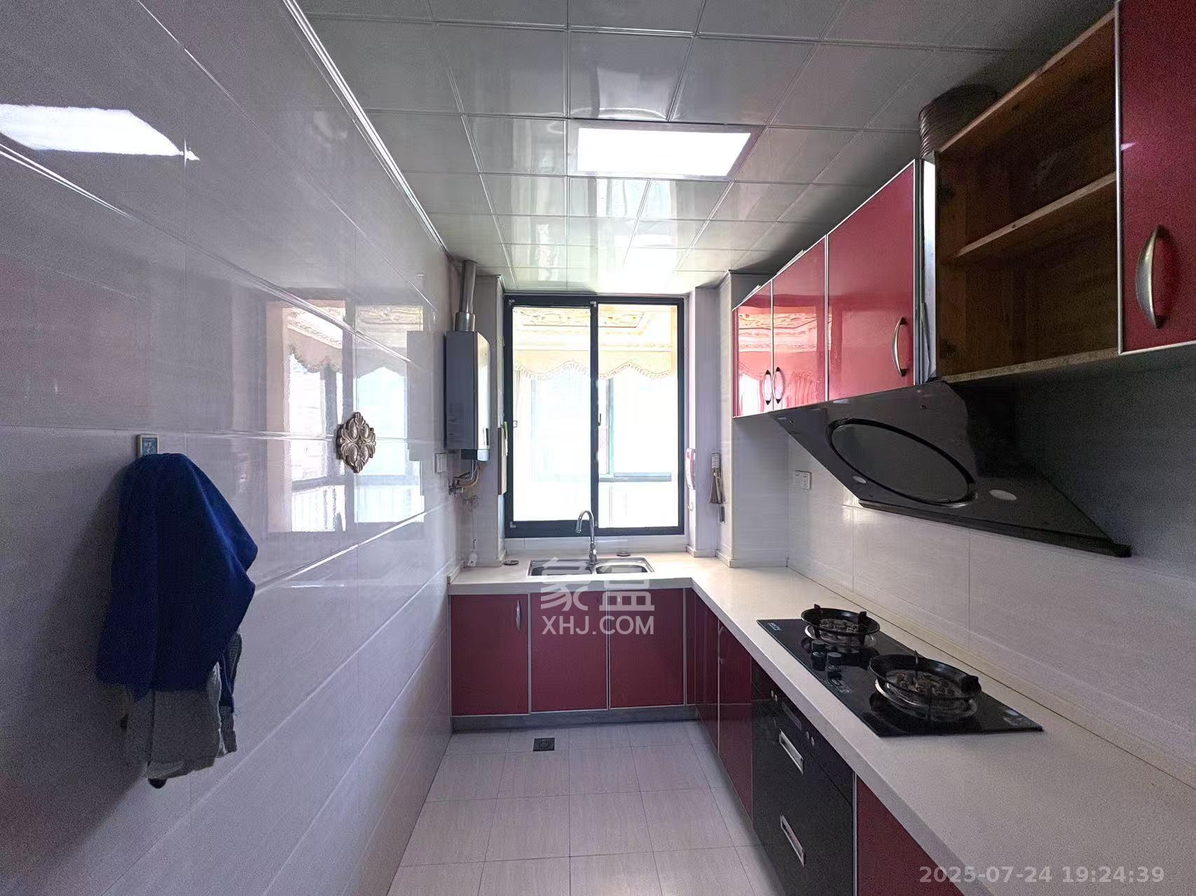 麓谷公馆(涉外国际公馆) 4室2厅2卫 2800.0元/月 麓谷公馆(涉外国际公馆) 4室2厅2卫 2800.0元/月室内图