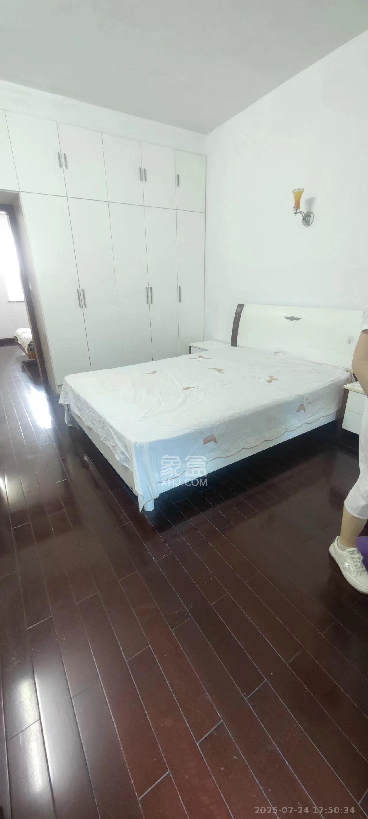 长沙市一轻工业供销公司（麻园湾）  2室1厅1卫    2100.0元/月室内图