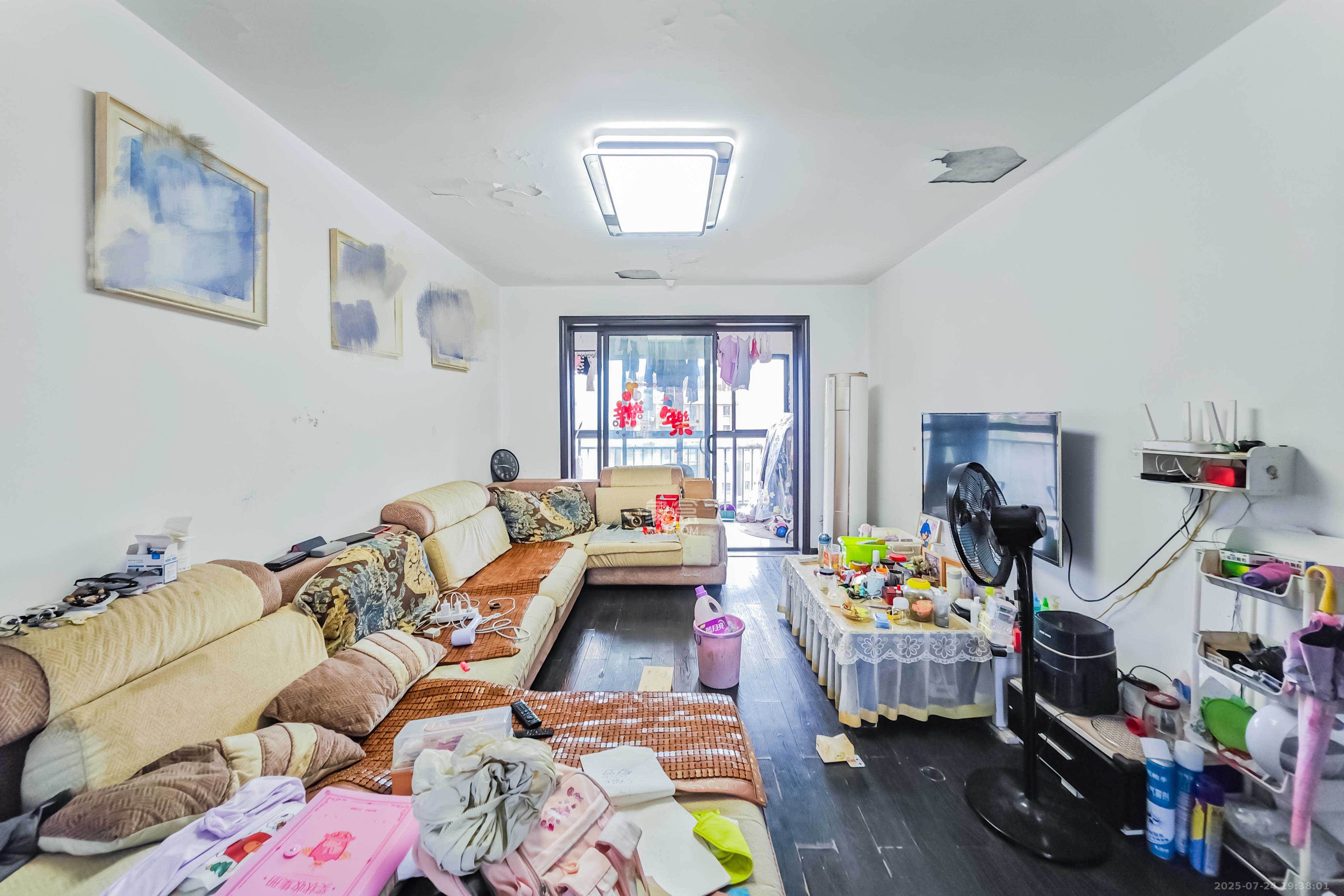 优山美地  3室2厅2卫   80.00万其他
