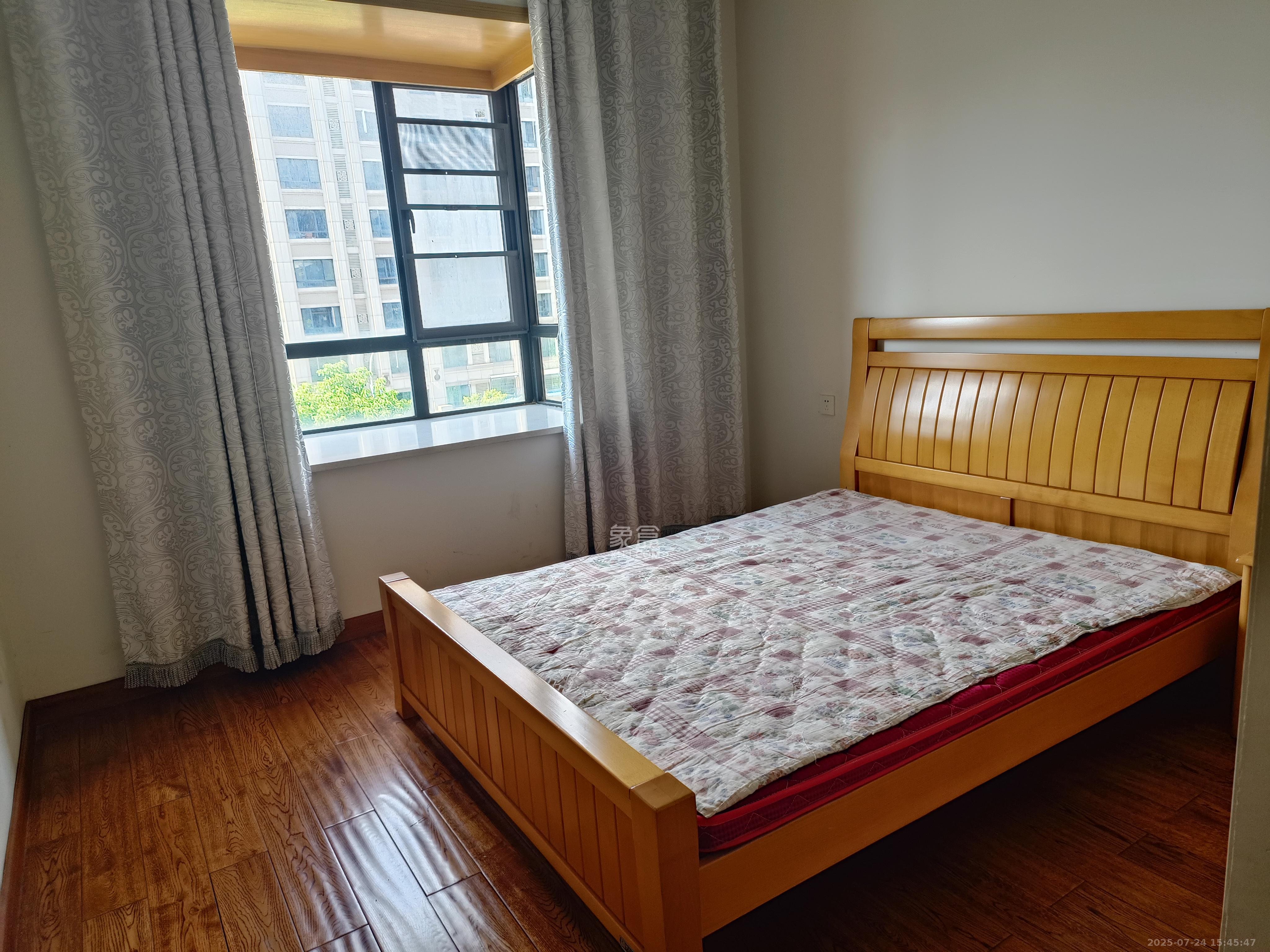 三江花中城 3室2厅2卫 2800.0元/月 三江花中城 3室2厅2卫 2800.0元/月室内图