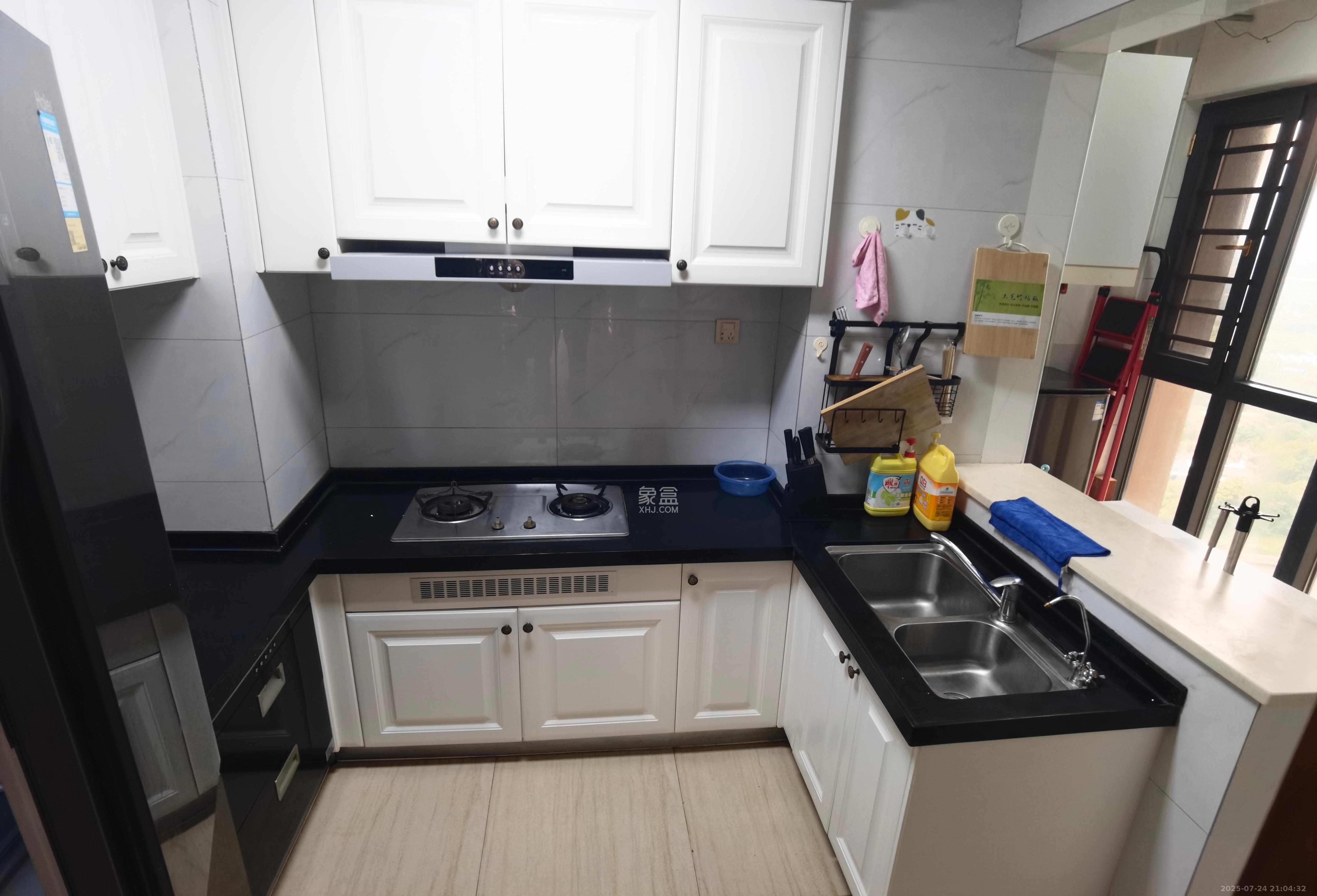 碧桂园威尼斯城  4室2厅1卫    8000.0元/月 碧桂园威尼斯城  4室2厅1卫    8000.0元/月室内图