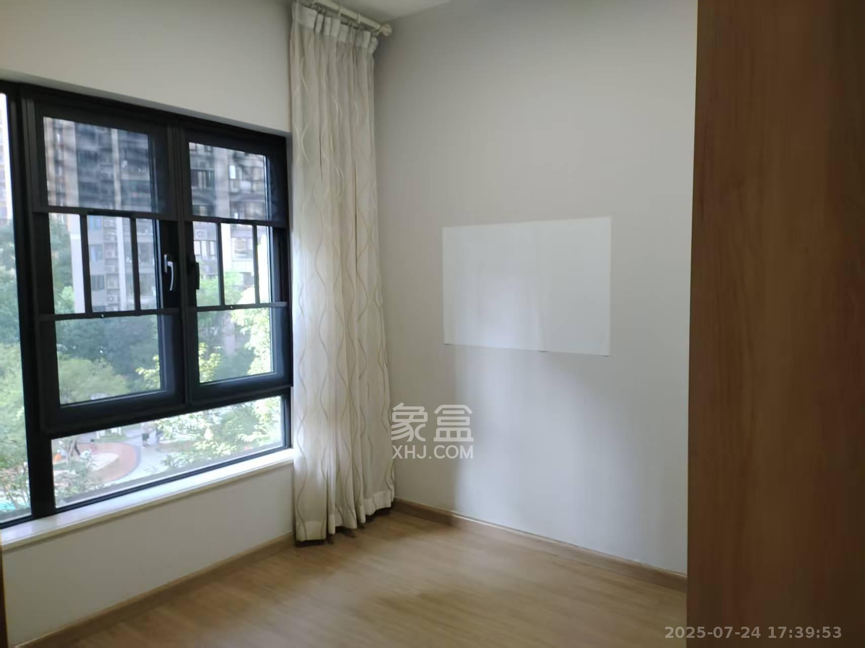 时代倾城三期  3室2厅2卫    2400.0元/月室内图