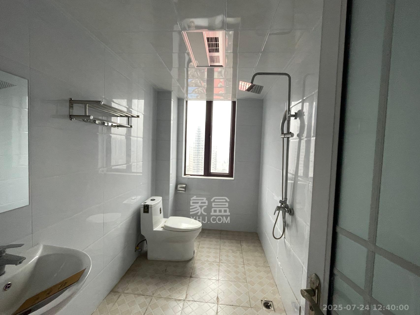 中惠锦堂 3室2厅2卫 3300.0元/月 中惠锦堂 3室2厅2卫 3300.0元/月室内图