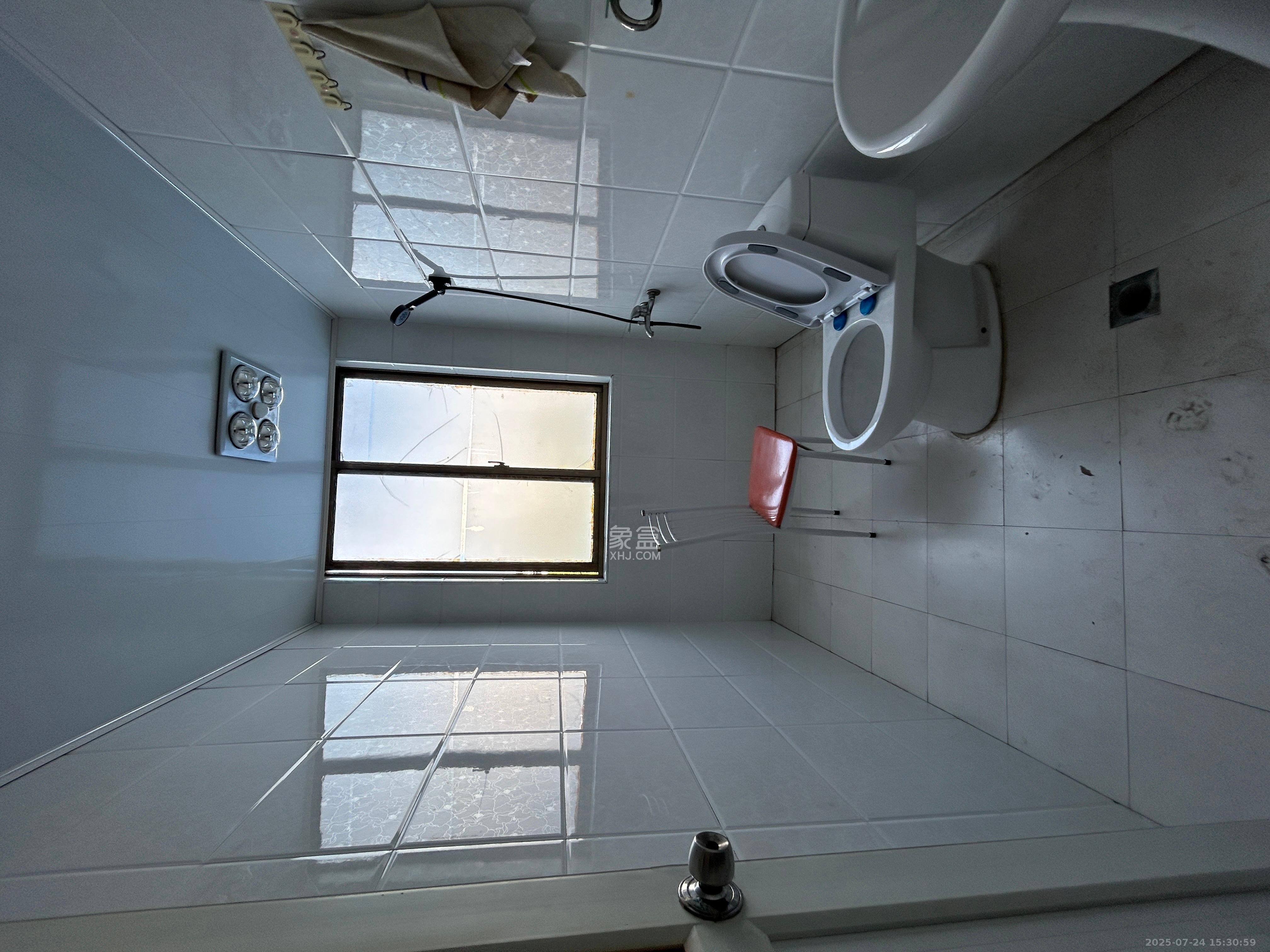 旺佳园 3室2厅2卫 2200.0元/月 旺佳园 3室2厅2卫 2200.0元/月室内图